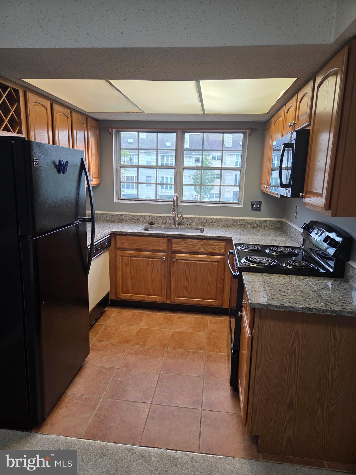 FOX CHAPEL AT TUDOR KNOLLS - Residential Lease