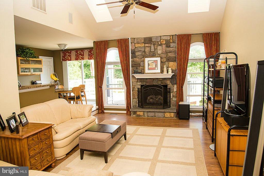 LEE'S HILL - Residential