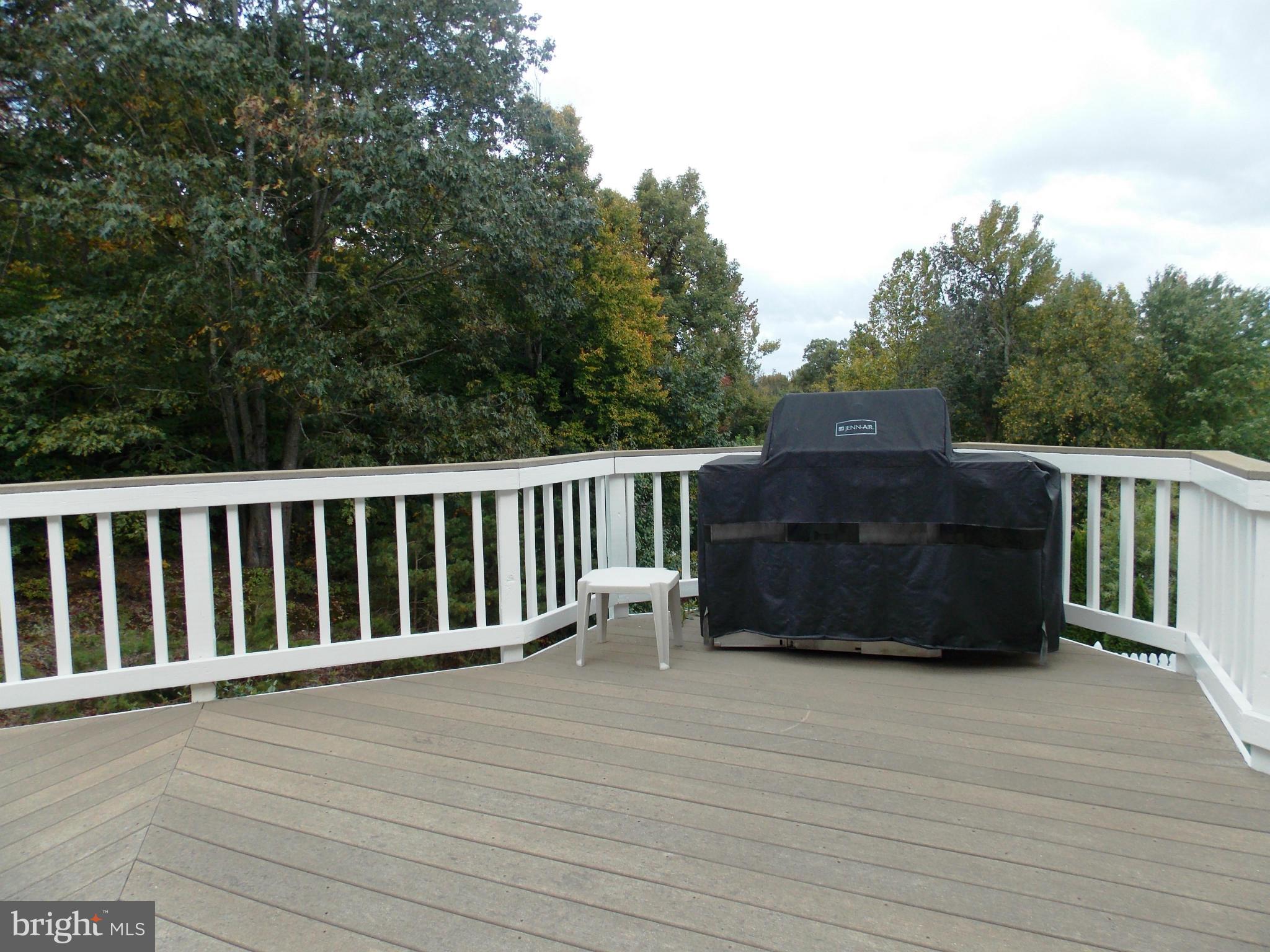 LEE'S HILL - Residential