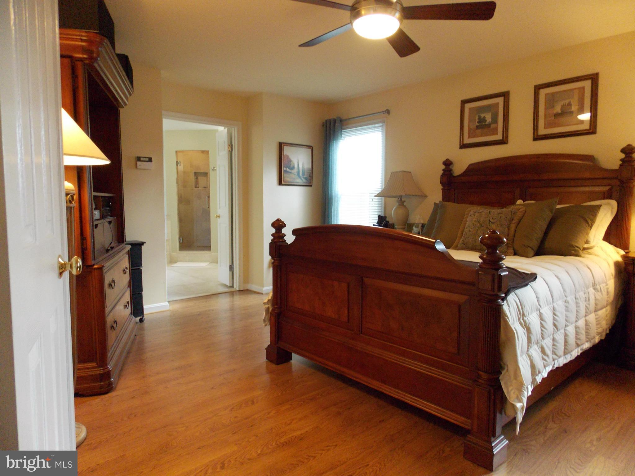 LEE'S HILL - Residential