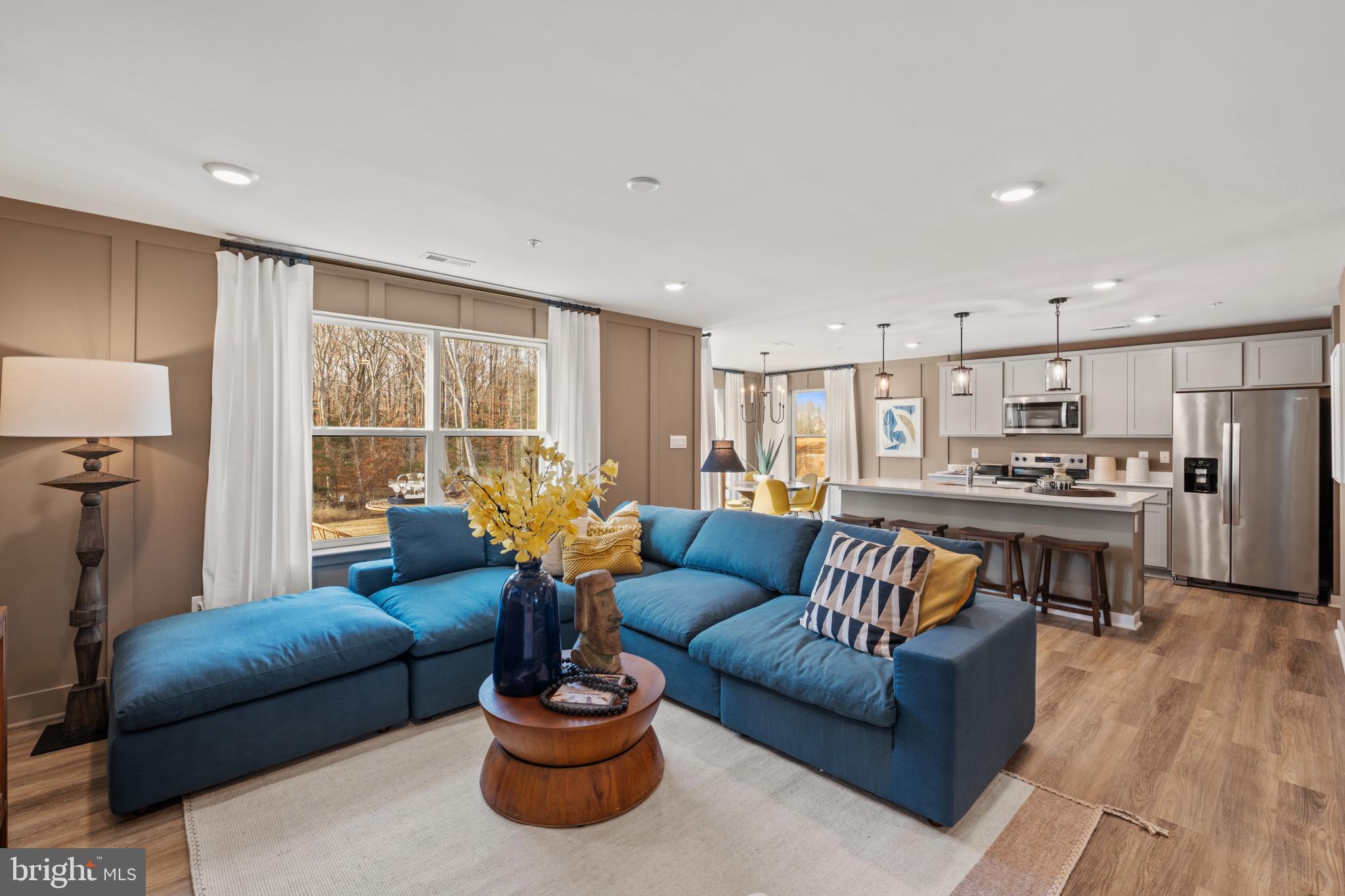 RIVERPOINTE - Residential