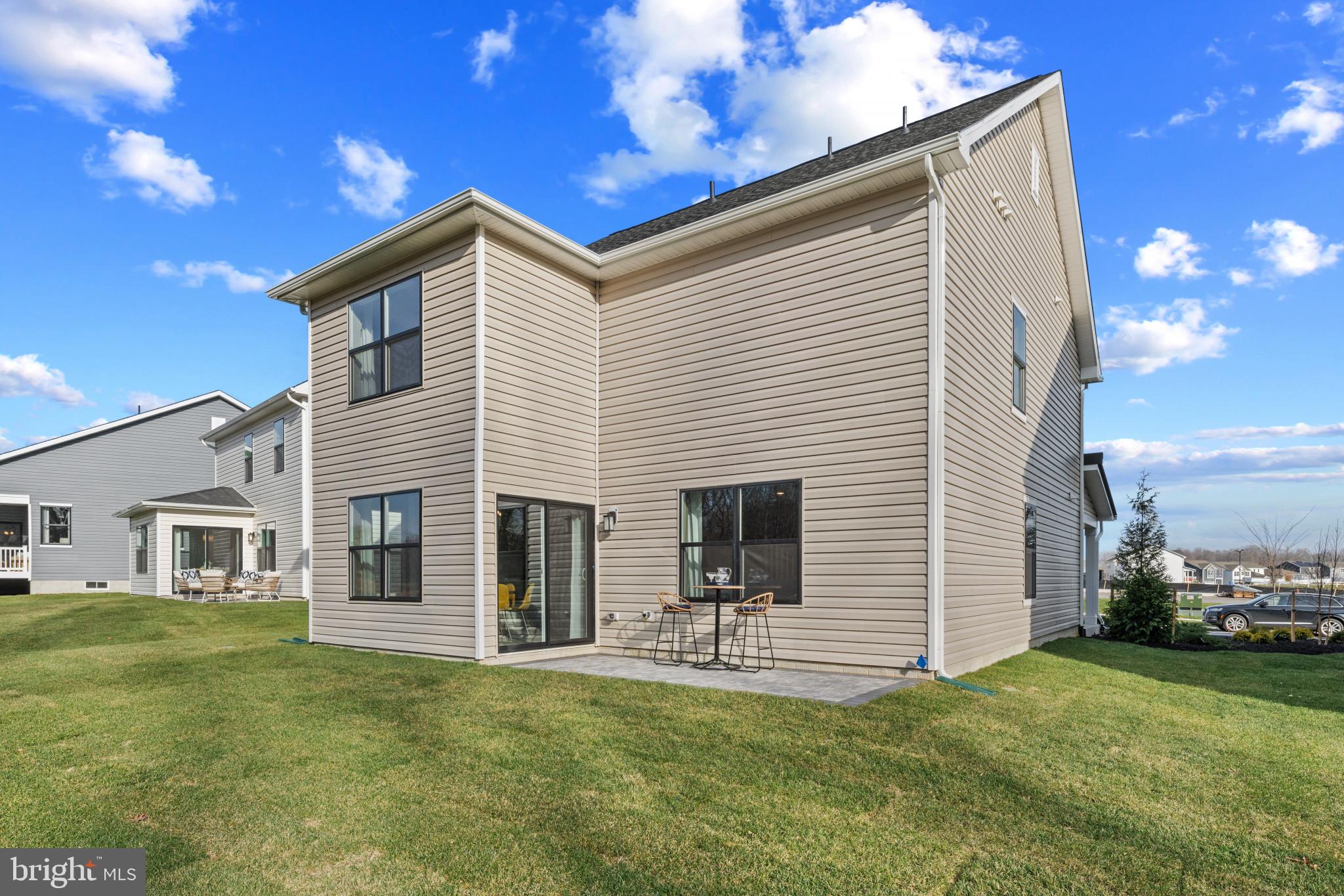 RIVERPOINTE - Residential