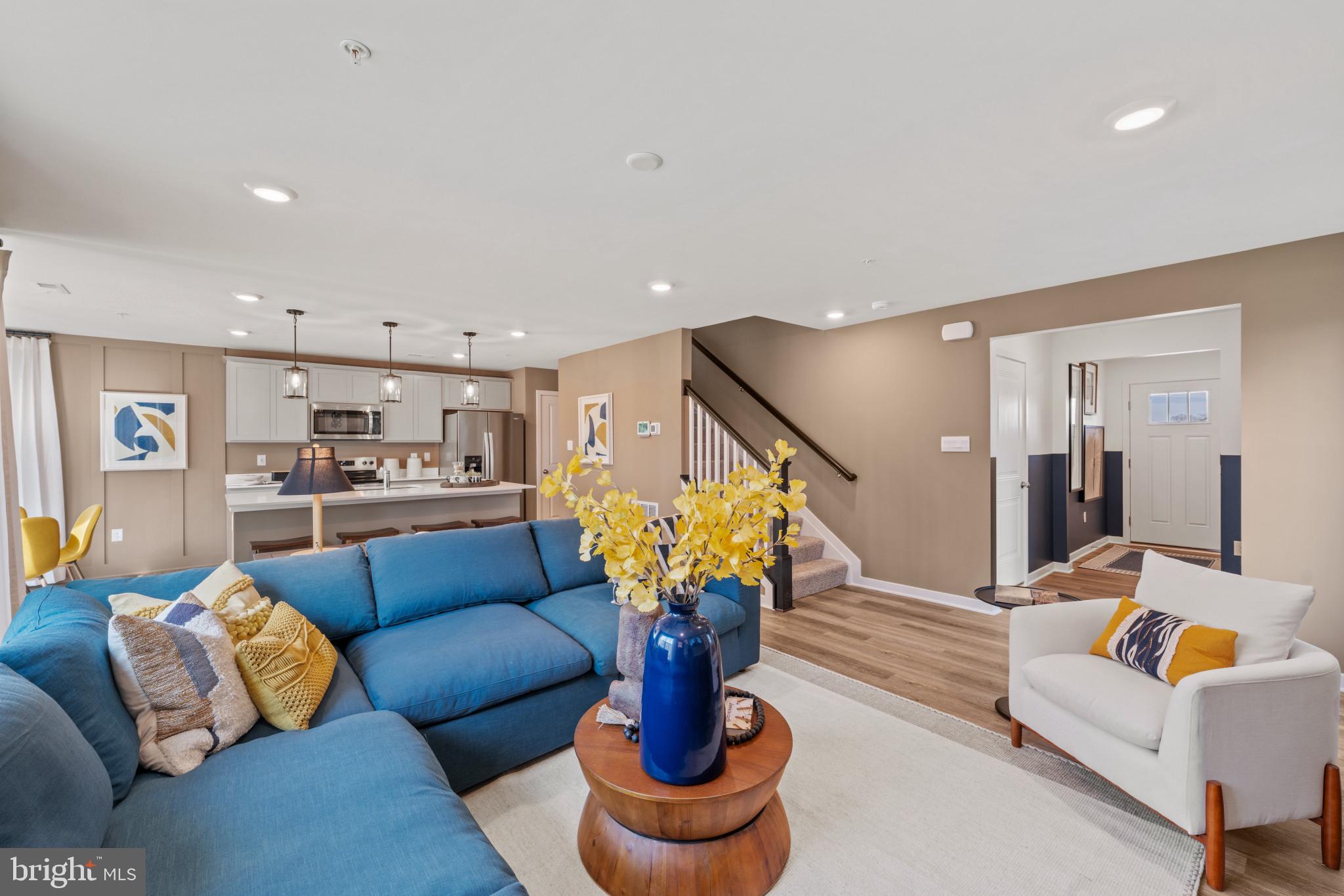 RIVERPOINTE - Residential