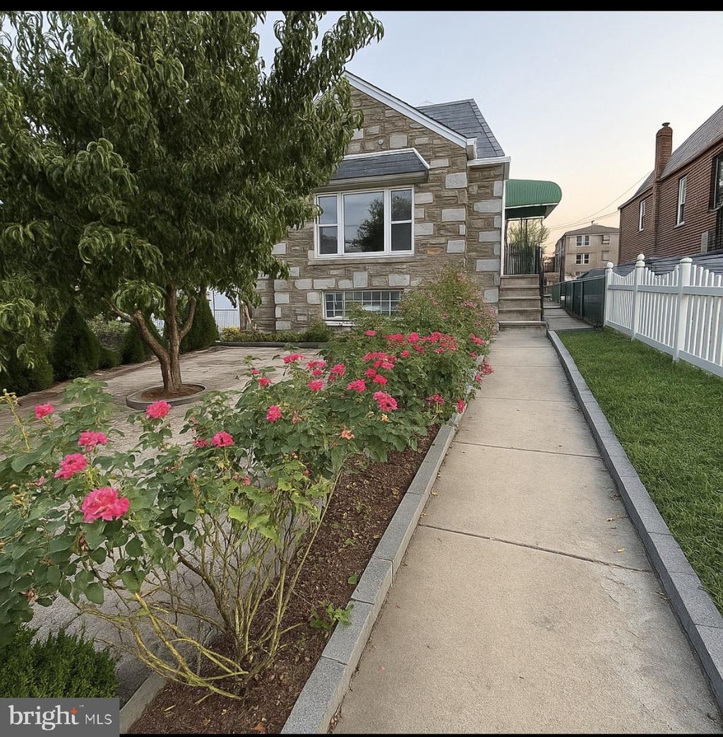 Photo of 2312 Borbeck Avenue, PHILADELPHIA, PA 19152 (MLS # PAPH2562754)