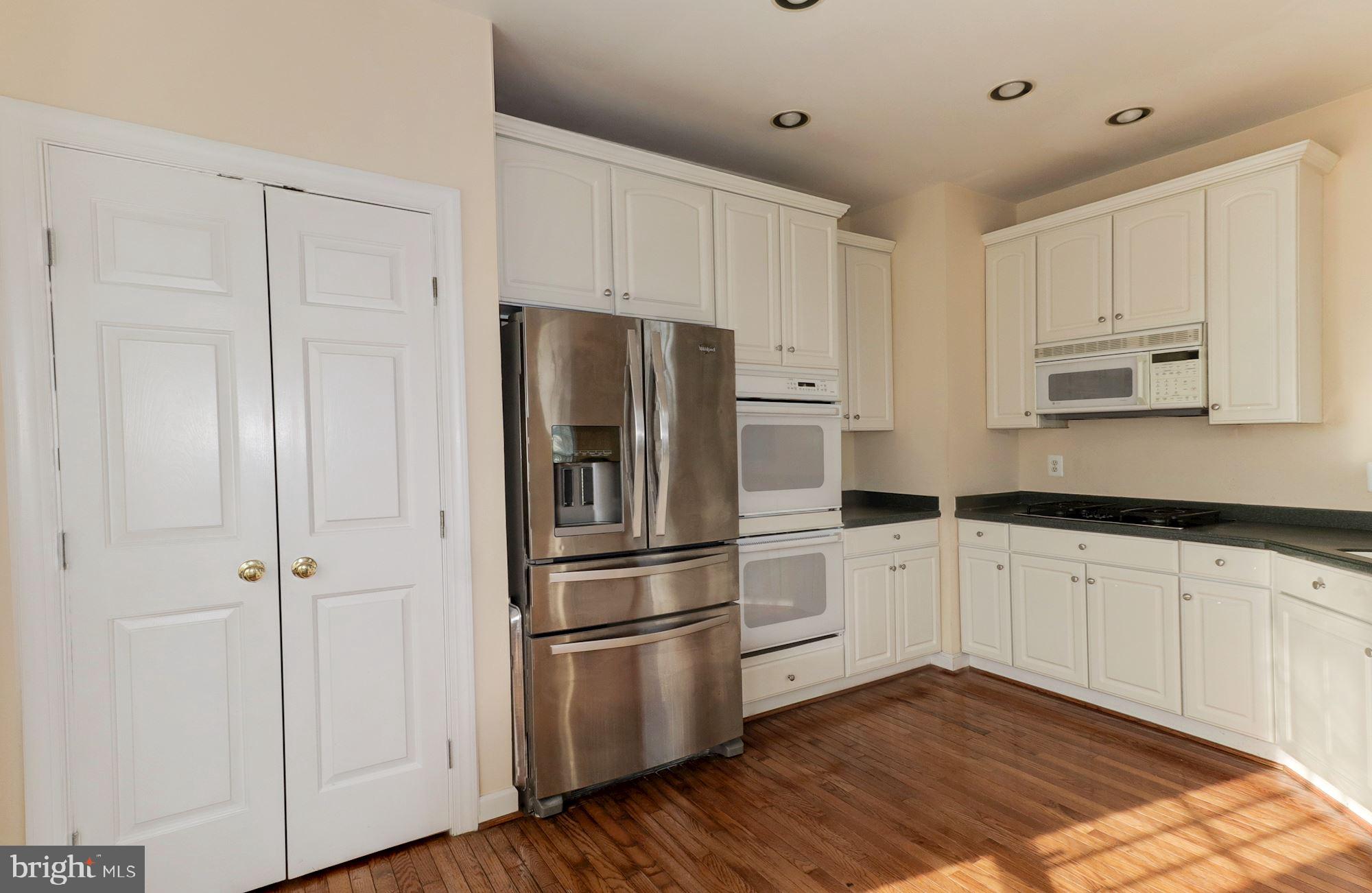 KIDWELL TOWNS - Residential Lease