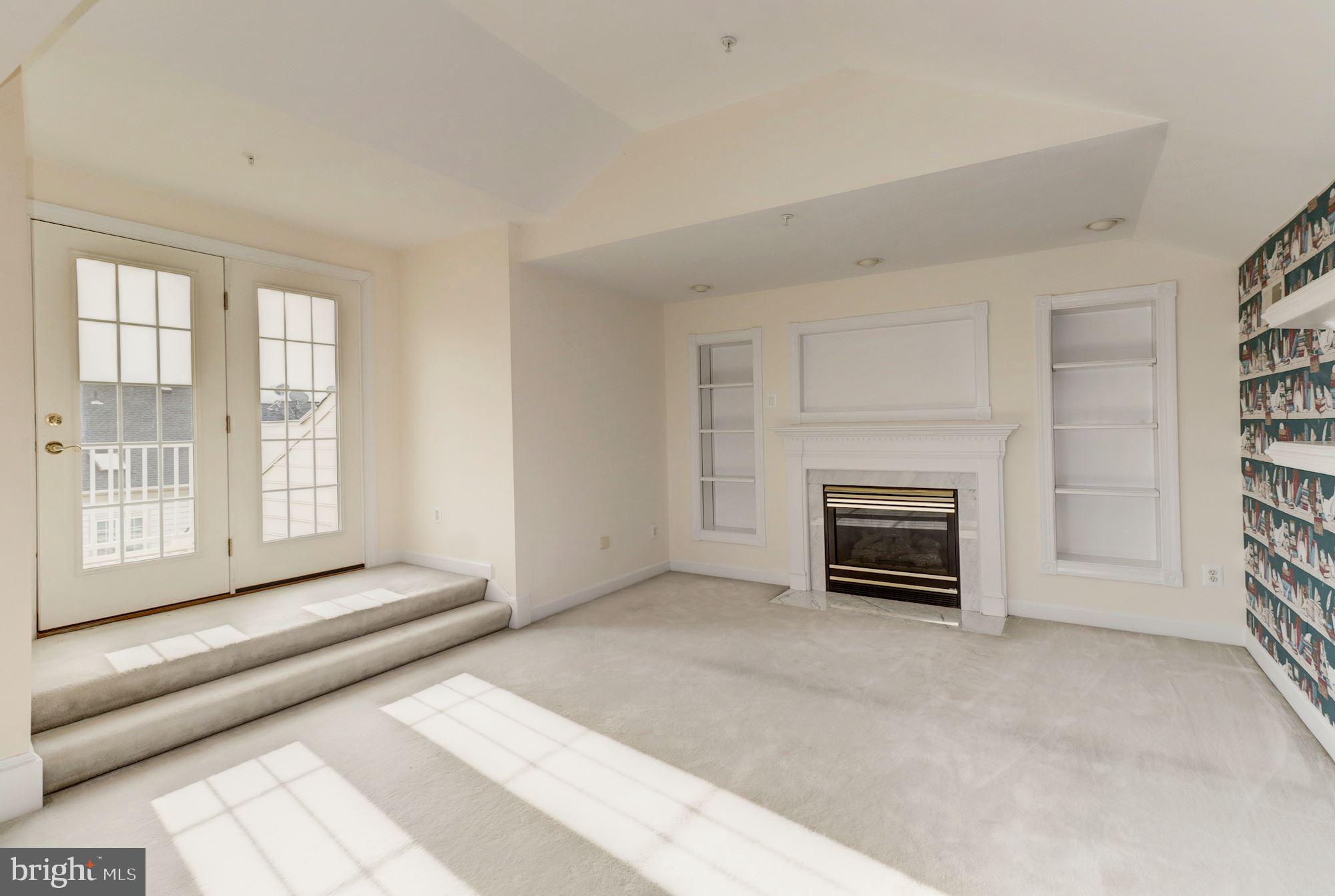 KIDWELL TOWNS - Residential Lease