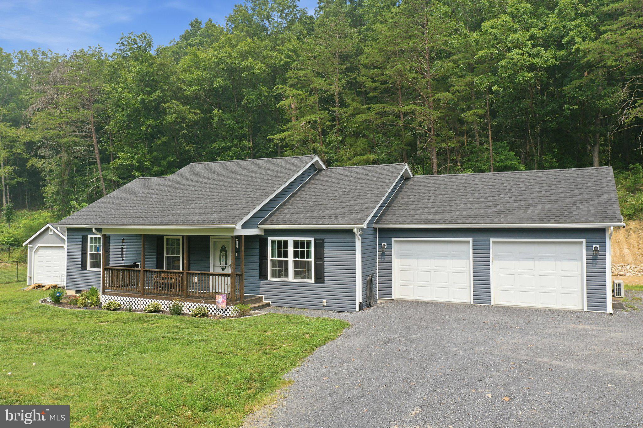 4111 MORELAND GAP ROAD