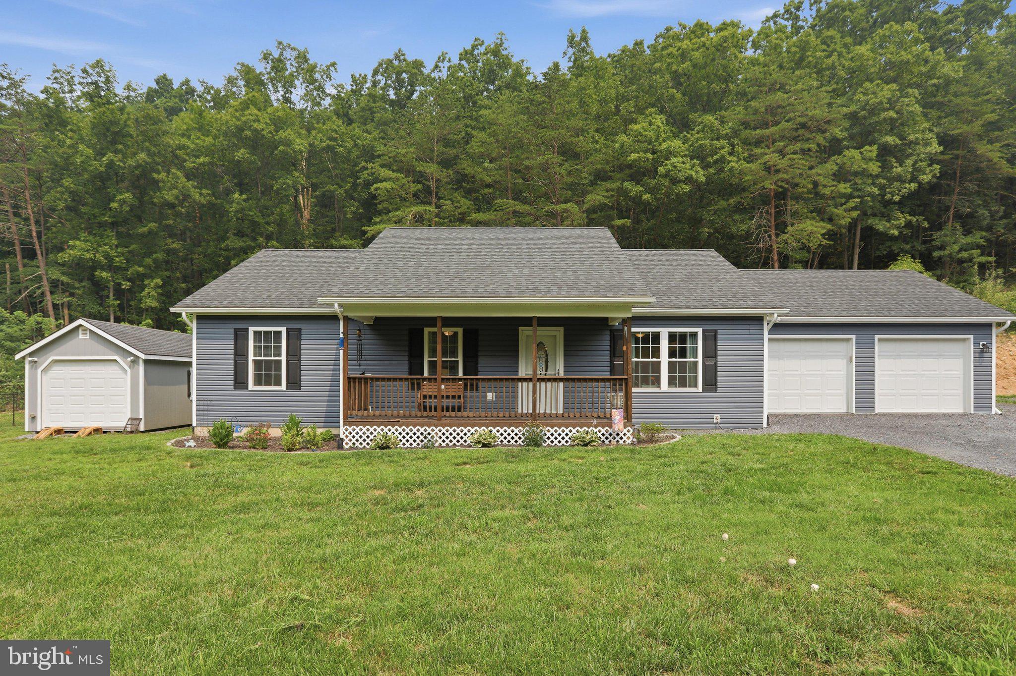 4111 MORELAND GAP ROAD