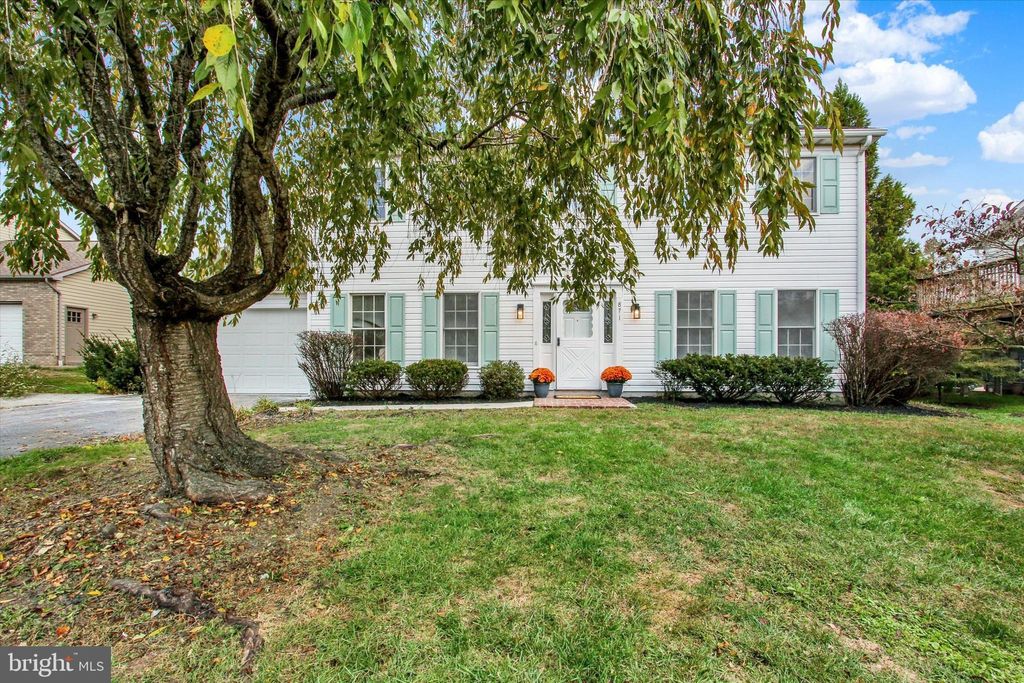 Photo of 871 Sherman Drive, GETTYSBURG, PA 17325 (MLS # PAAD2020090)
