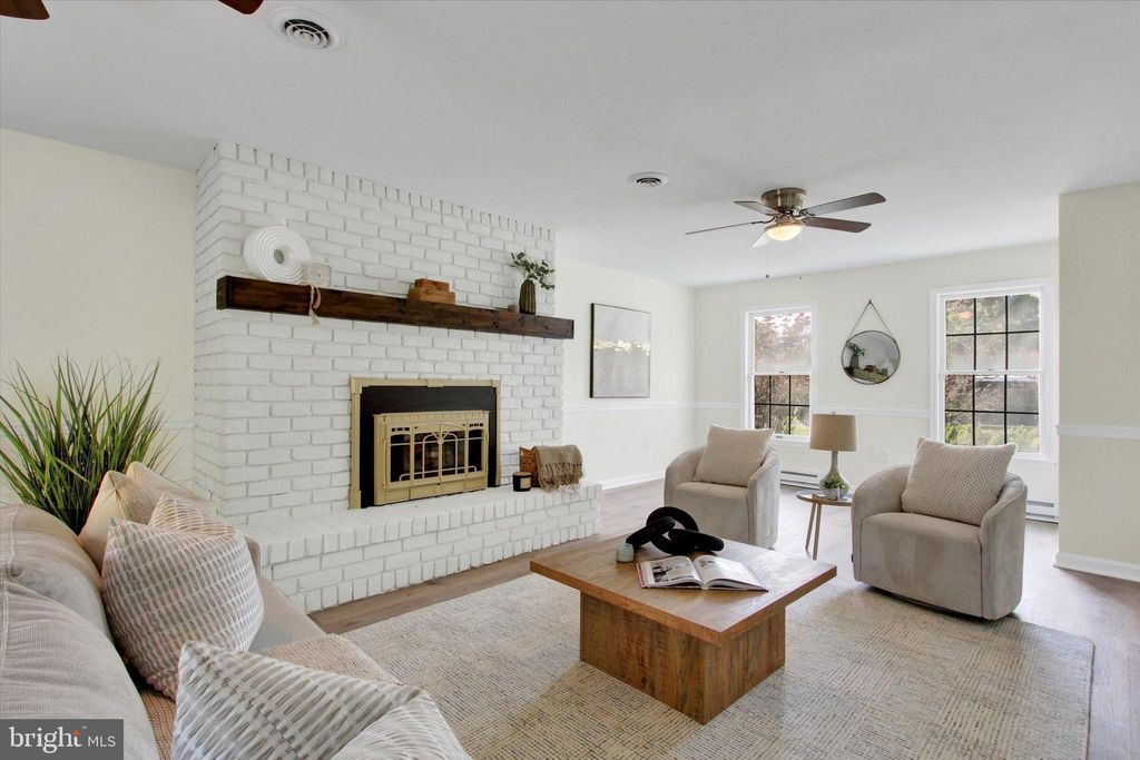 Photo of 871 Sherman Drive, GETTYSBURG, PA 17325 (MLS # PAAD2020090)