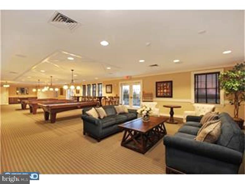 VILLAGES AT HILLVIEW - Residential