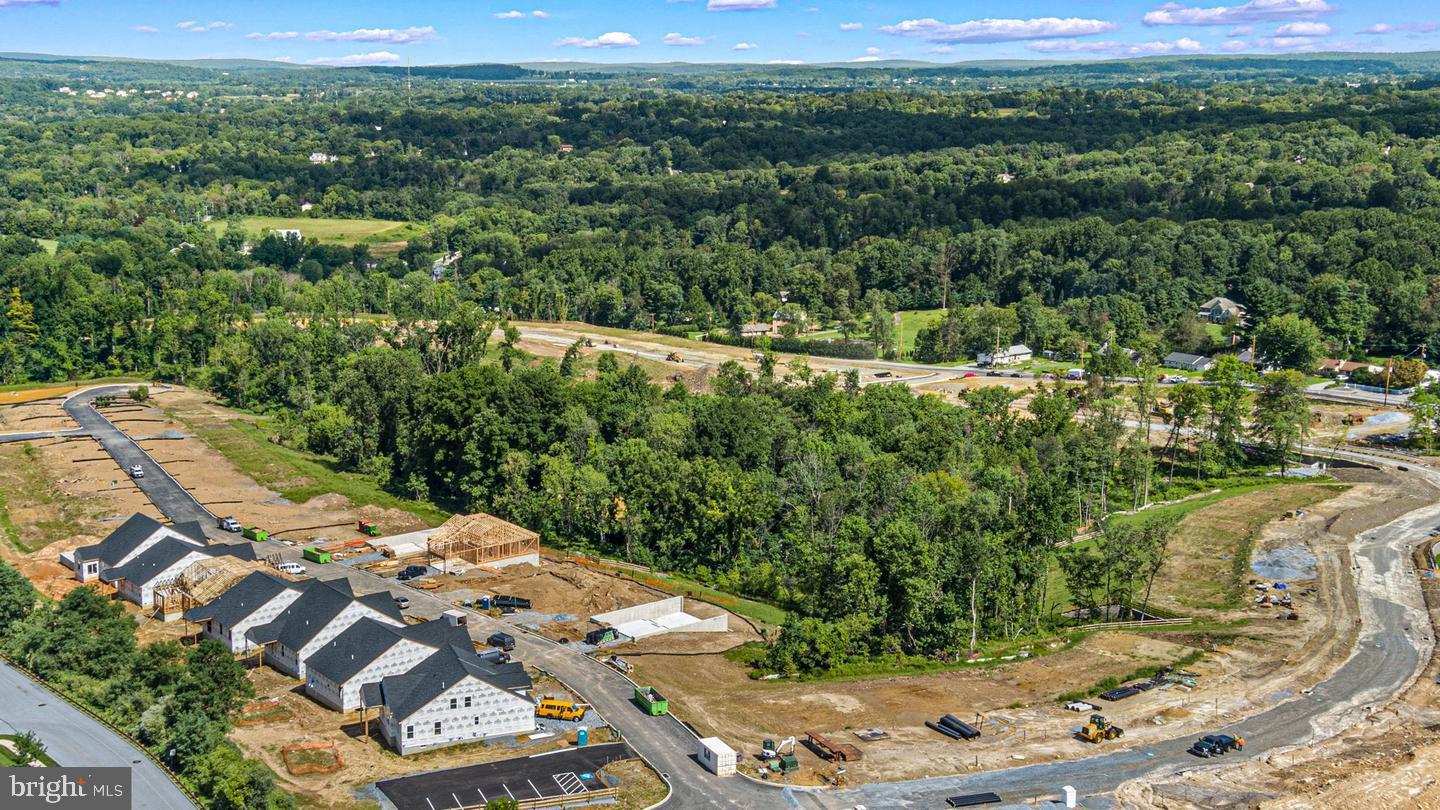 VILLAGES AT HILLVIEW - Residential