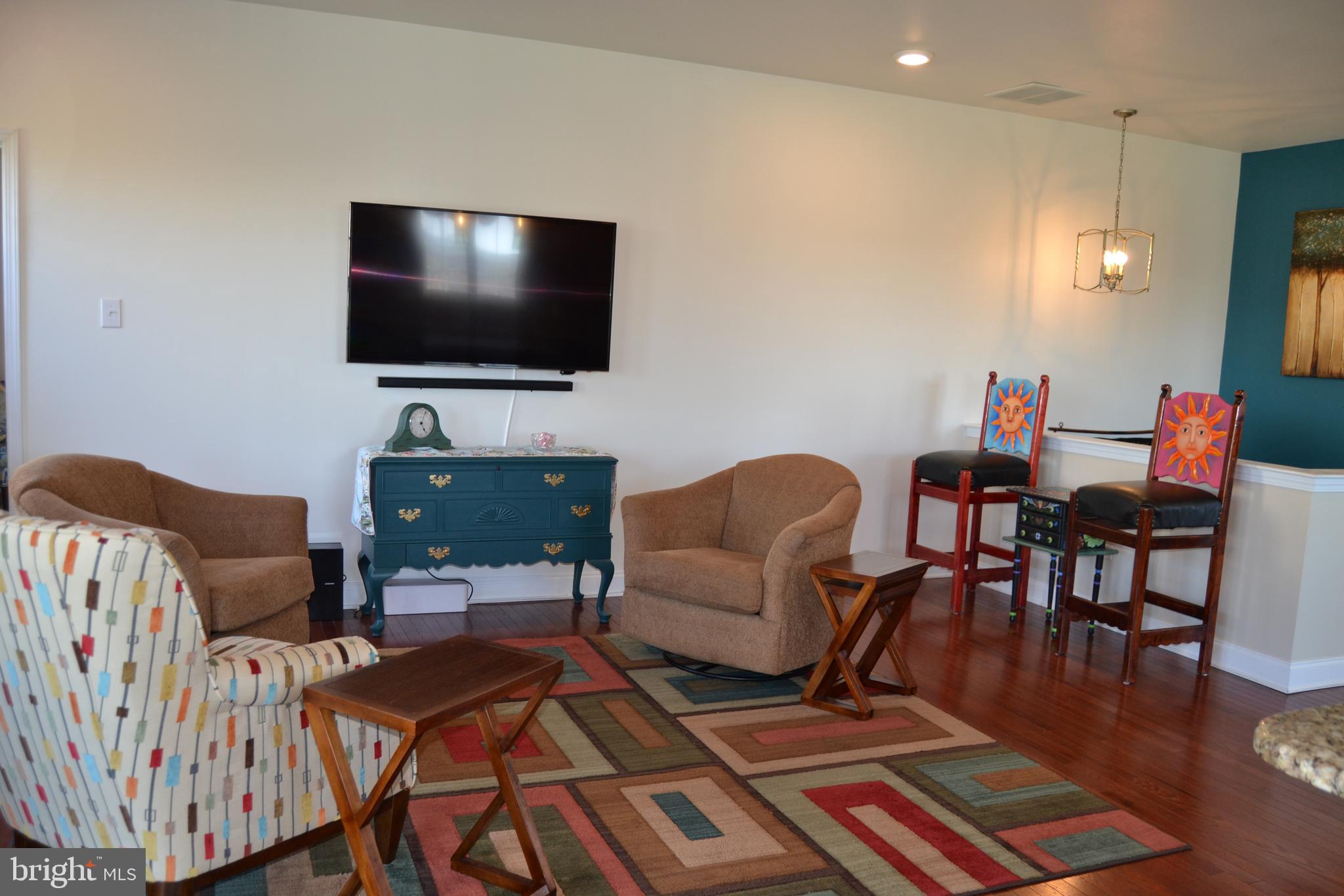 VILLAGES AT HILLVIEW - Residential