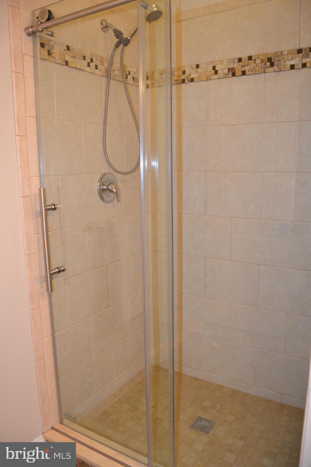 VILLAGES AT HILLVIEW - Residential