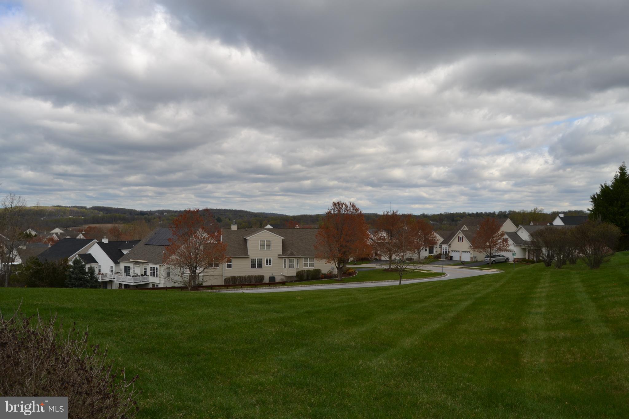 VILLAGES AT HILLVIEW - Residential