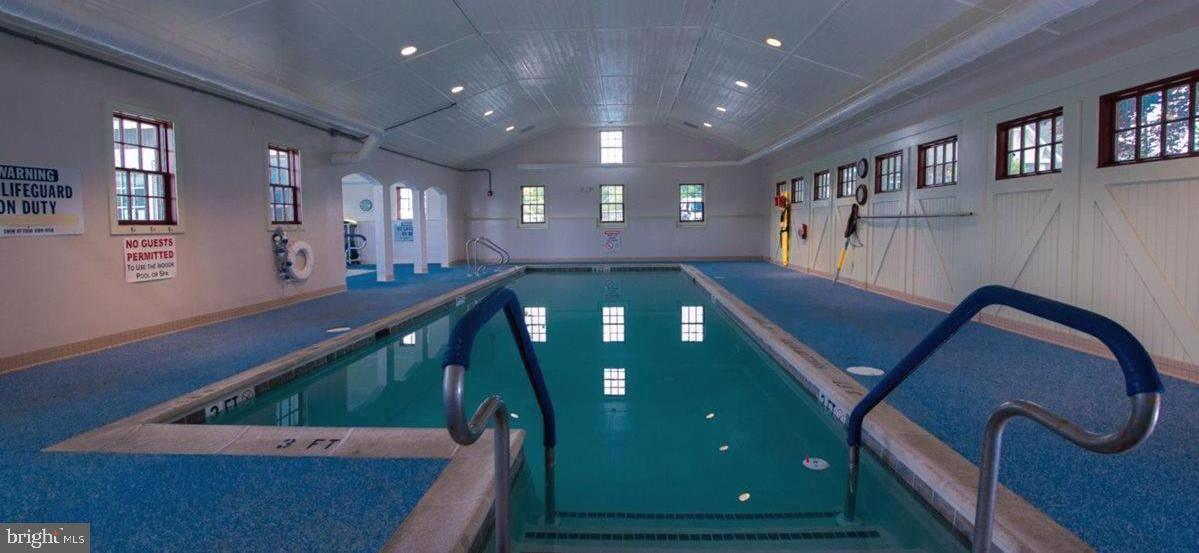 VILLAGES AT HILLVIEW - Residential