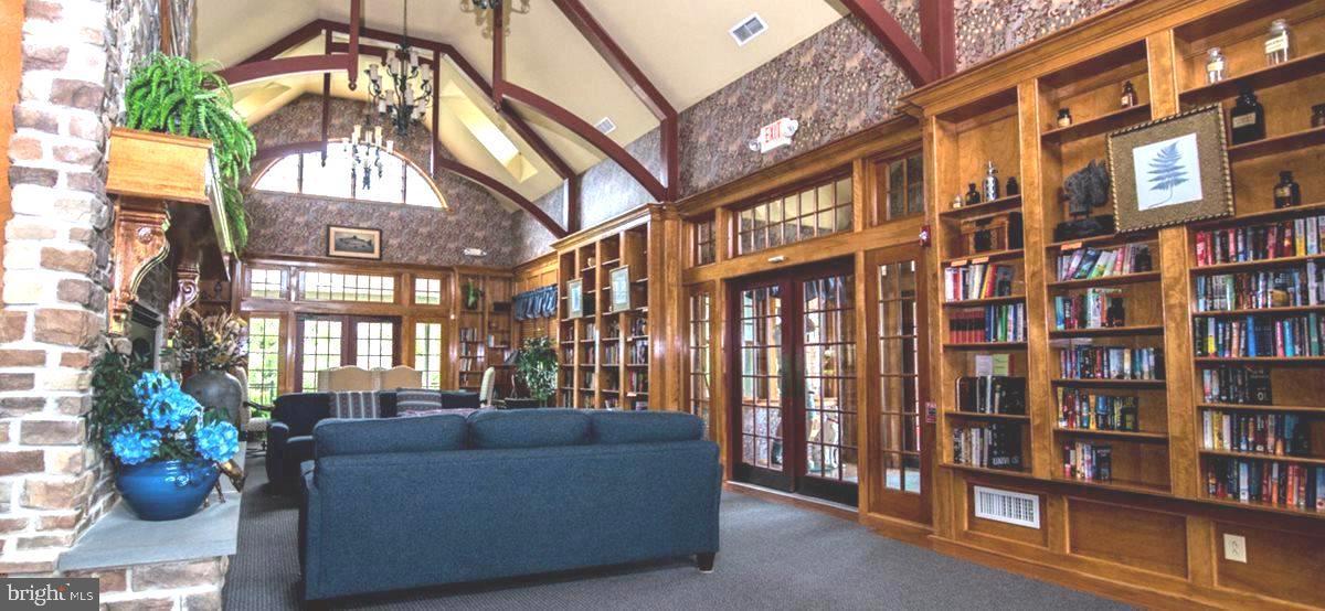 VILLAGES AT HILLVIEW - Residential