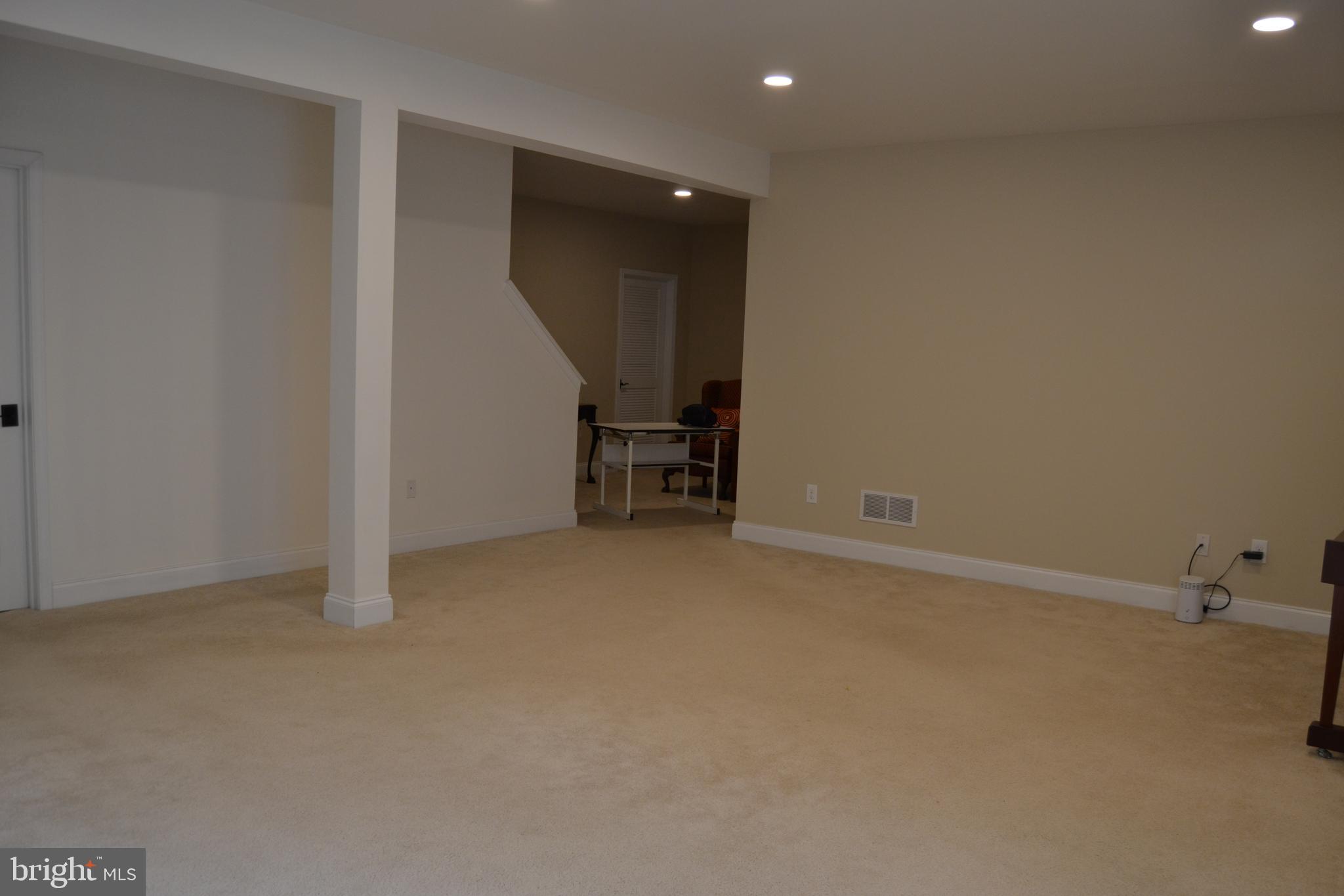 VILLAGES AT HILLVIEW - Residential