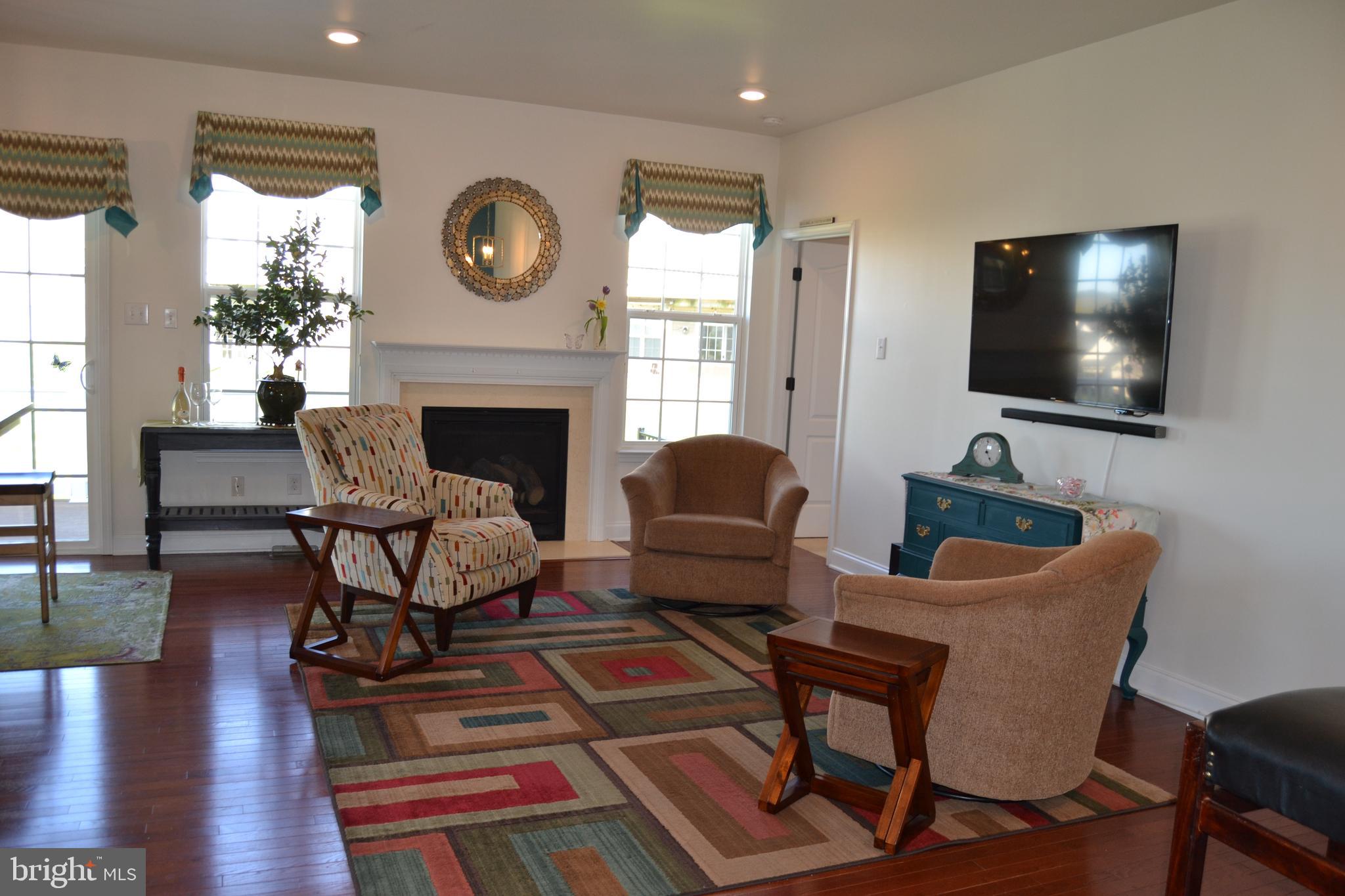 VILLAGES AT HILLVIEW - Residential