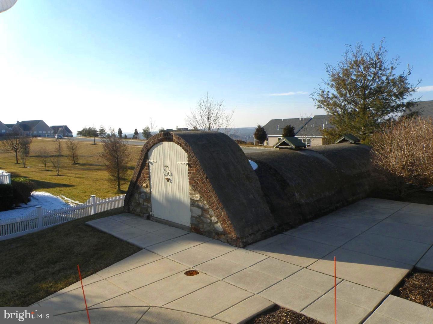 VILLAGES AT HILLVIEW - Residential