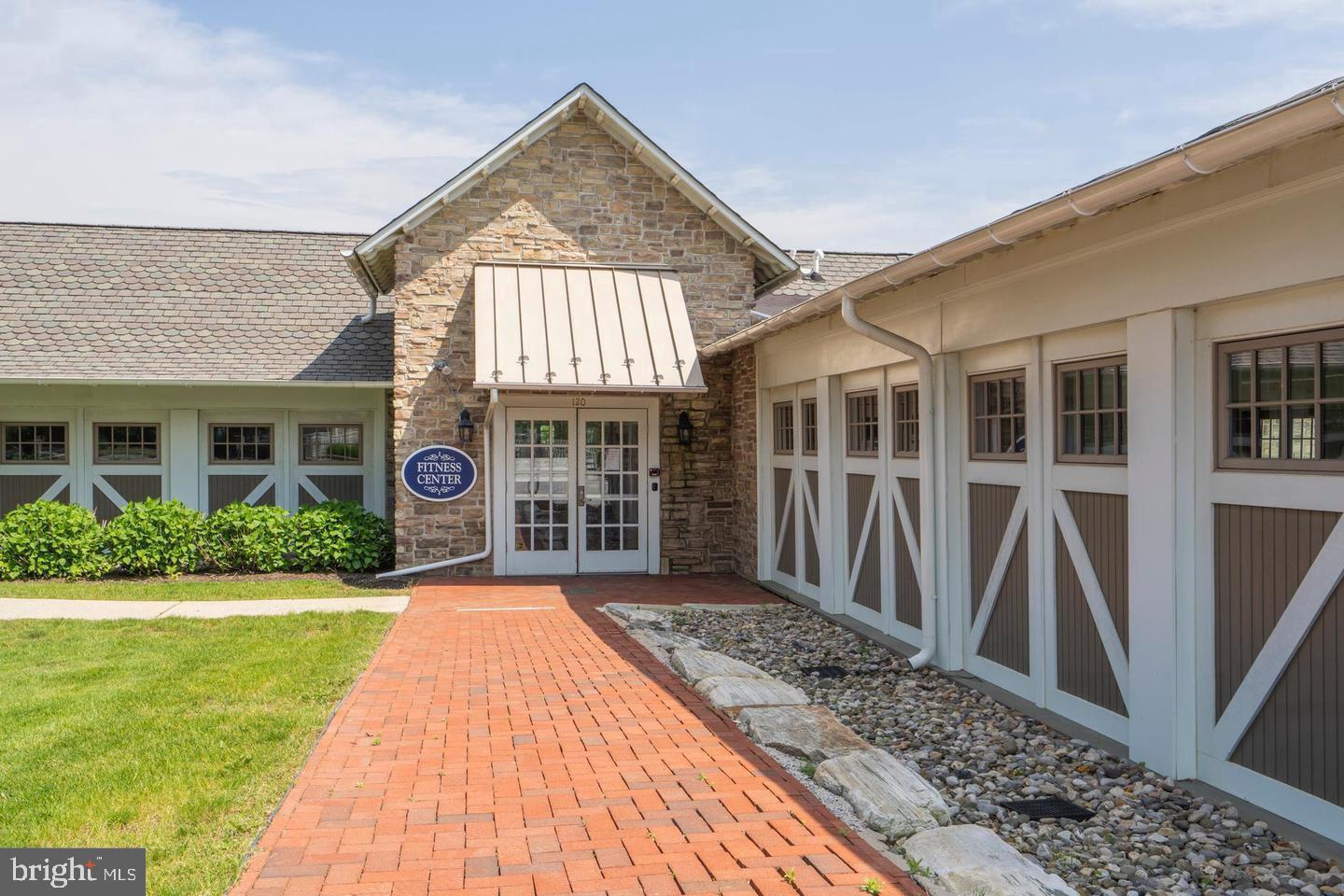 VILLAGES AT HILLVIEW - Residential