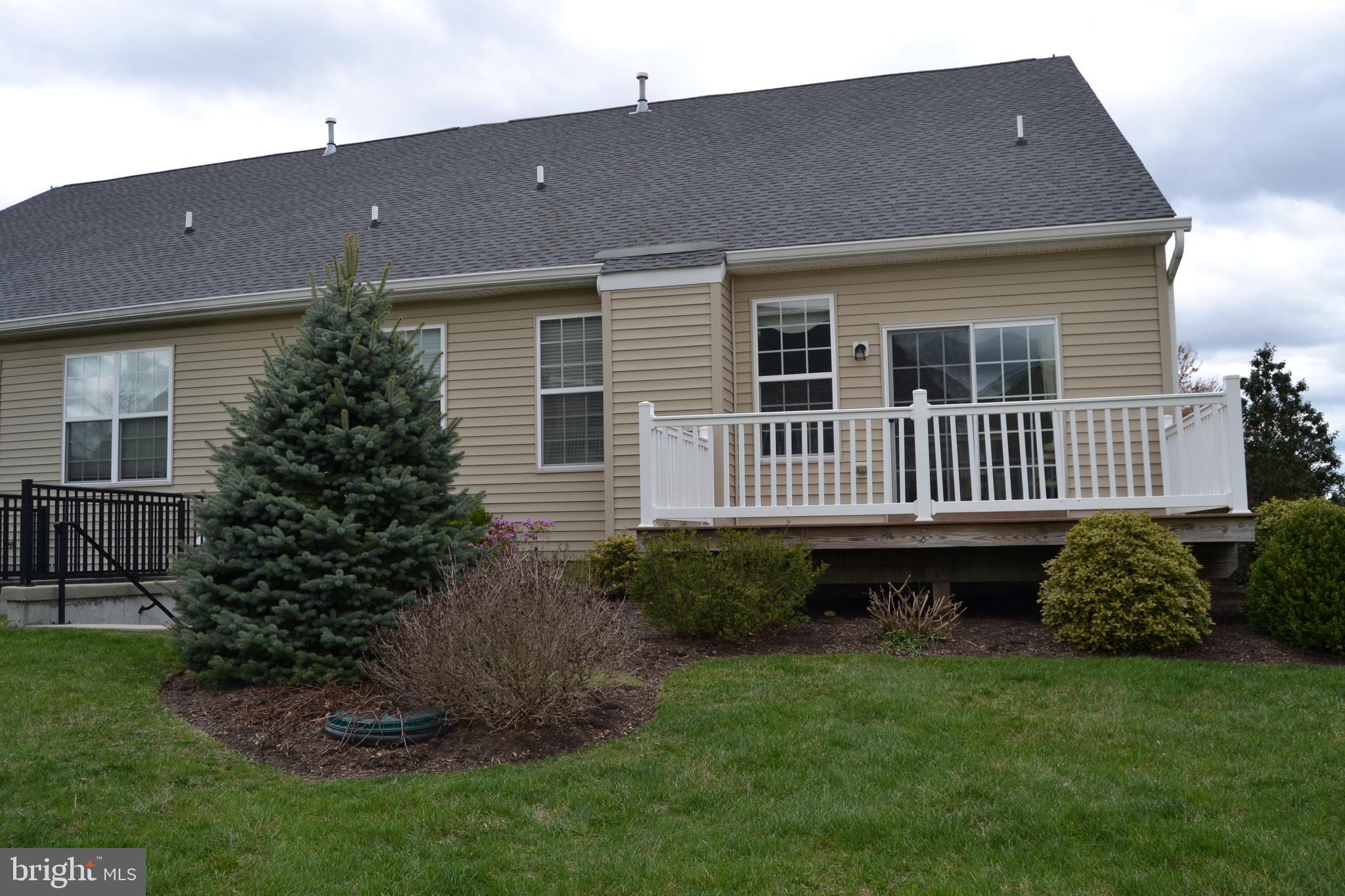 VILLAGES AT HILLVIEW - Residential