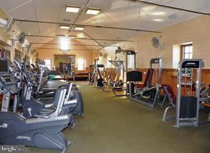 VILLAGES AT HILLVIEW - Residential