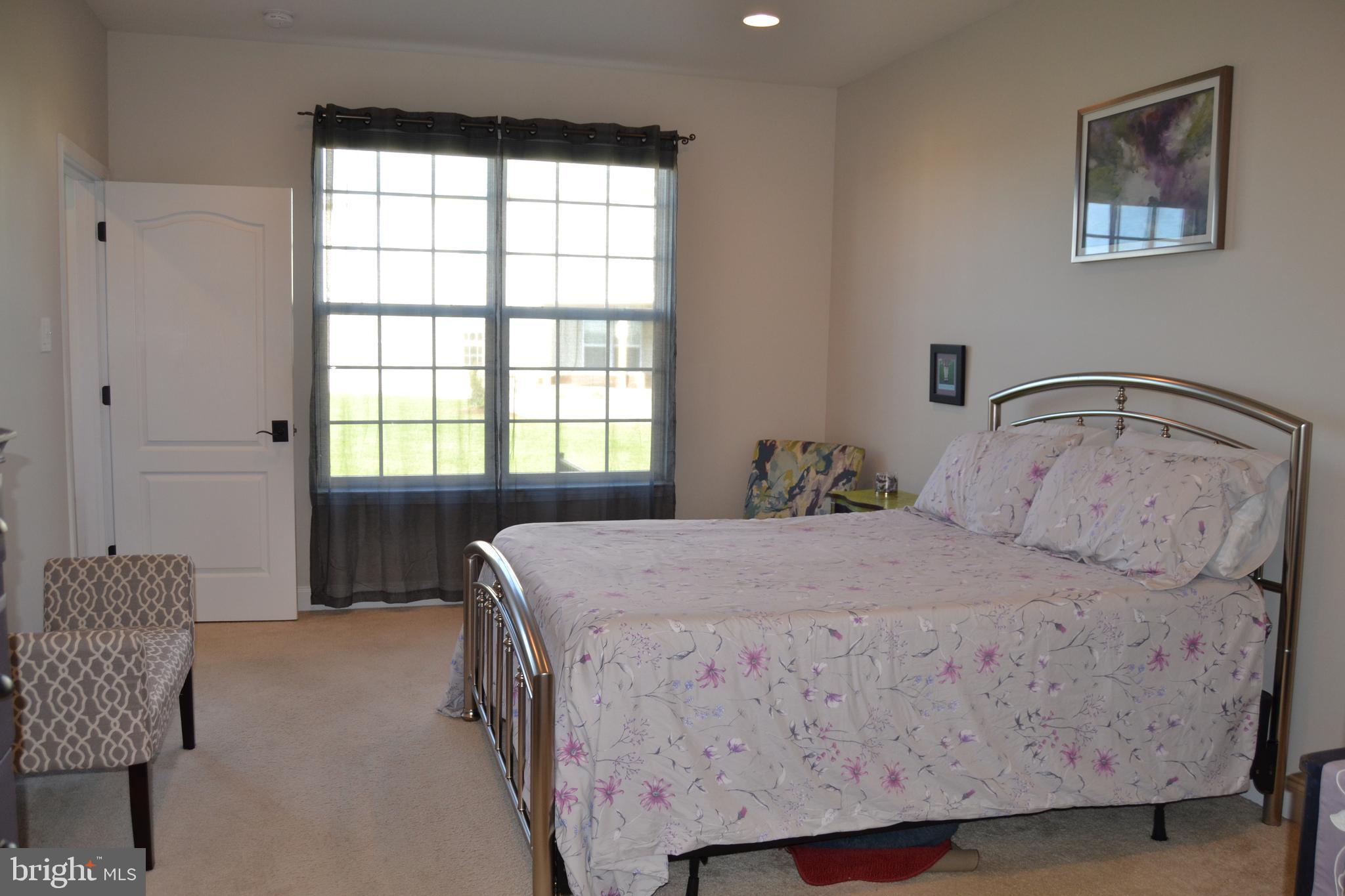 VILLAGES AT HILLVIEW - Residential