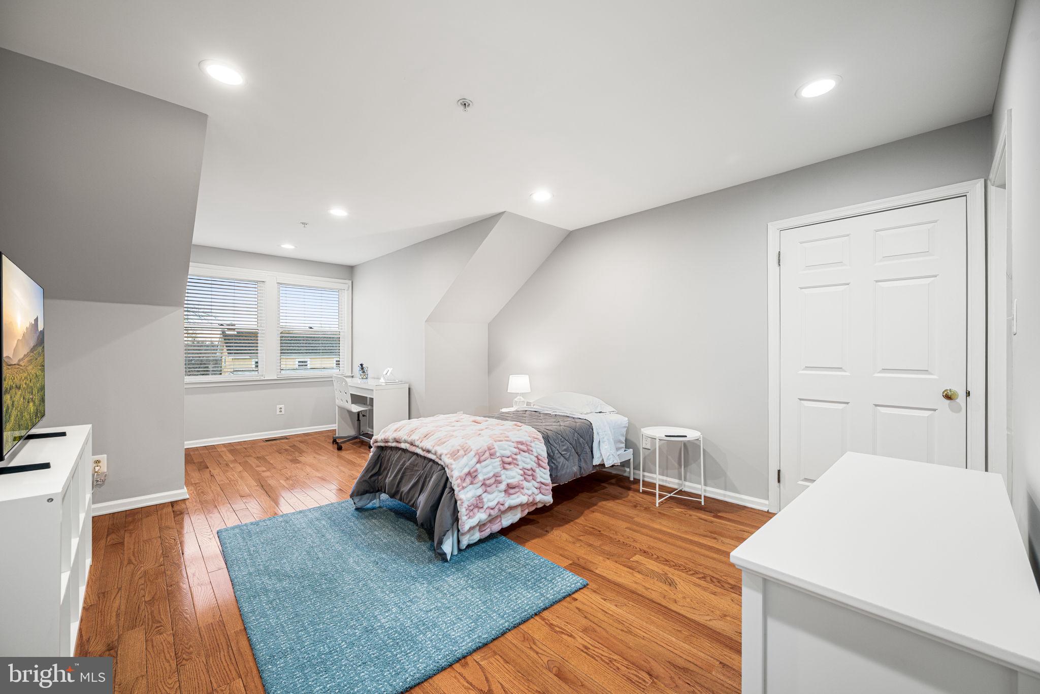 FLOURTOWN - Residential