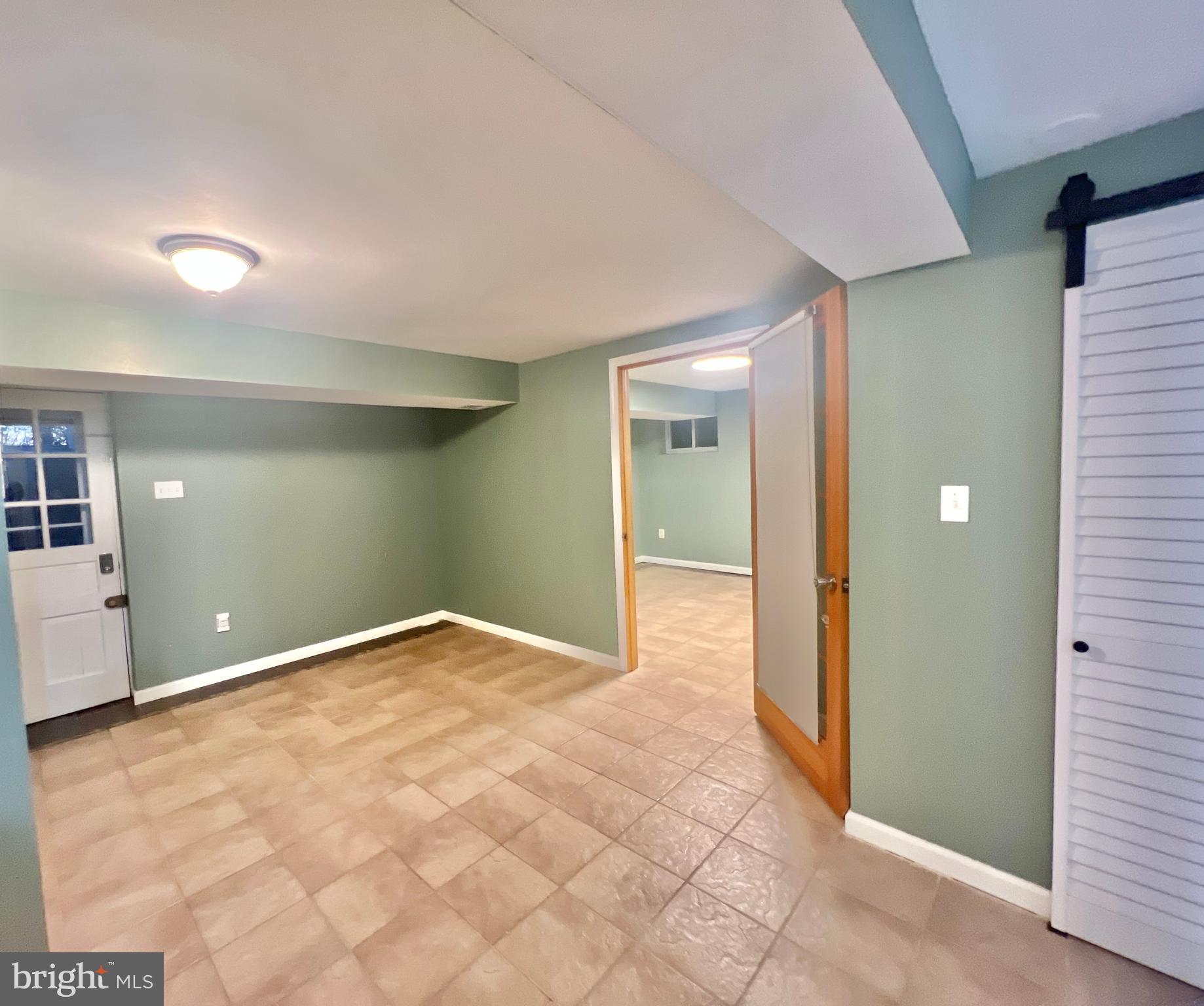 TALL OAKS - Residential