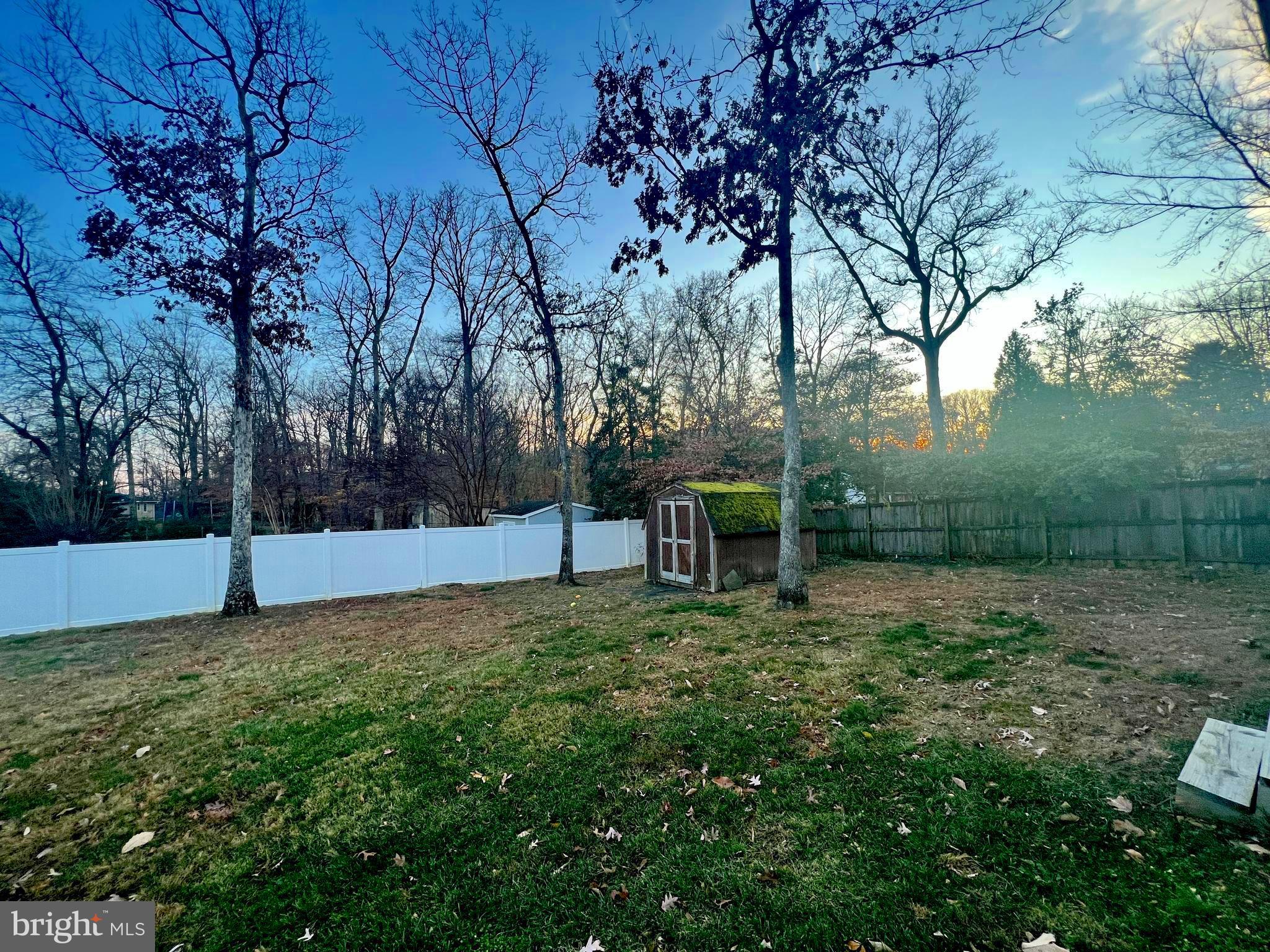 TALL OAKS - Residential