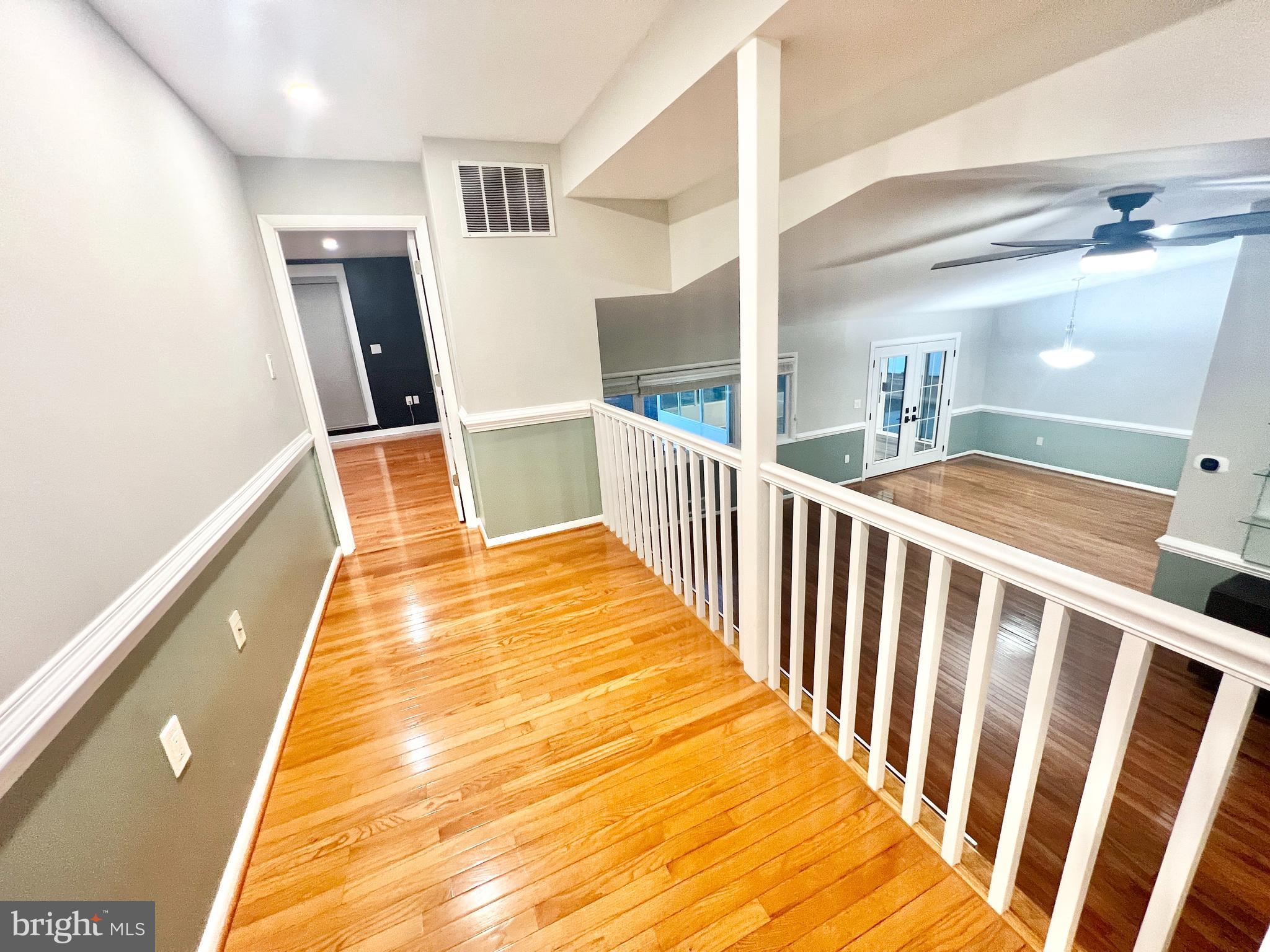 TALL OAKS - Residential