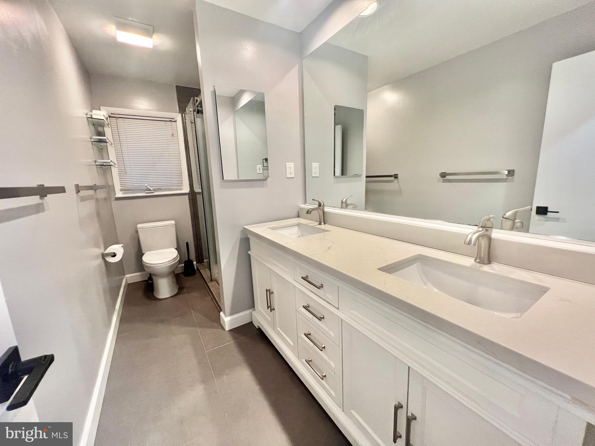 TALL OAKS - Residential