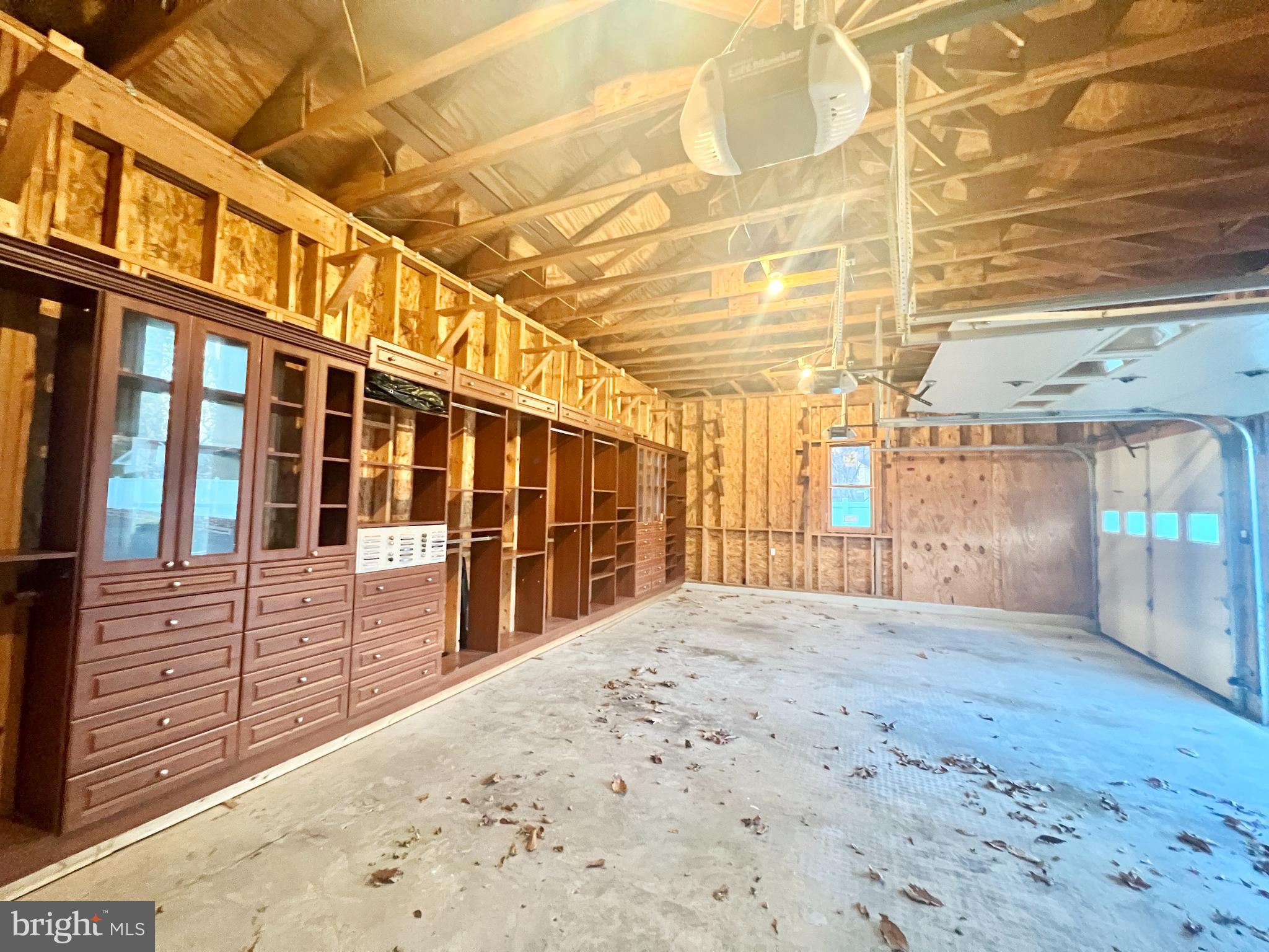 TALL OAKS - Residential