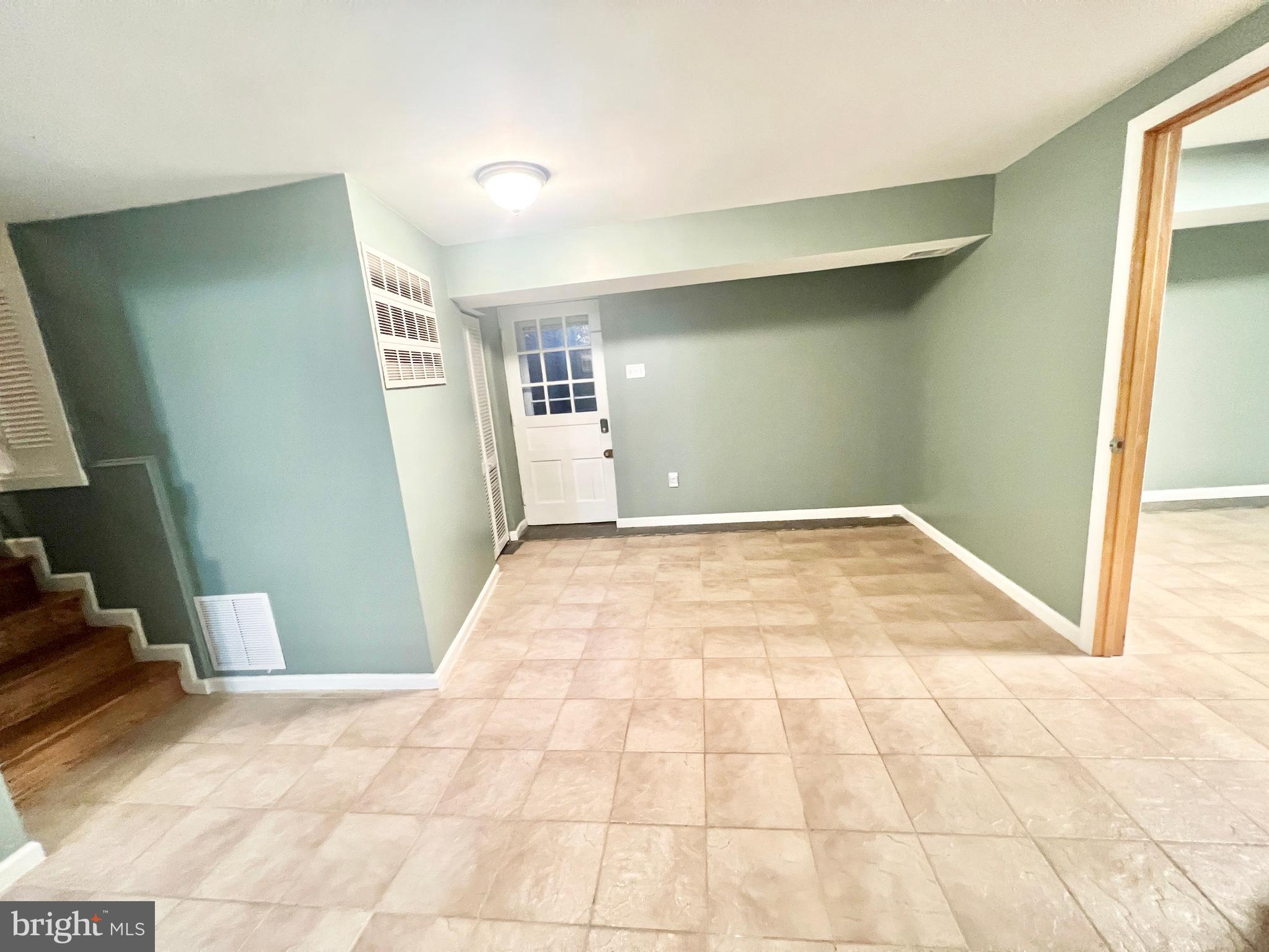 TALL OAKS - Residential