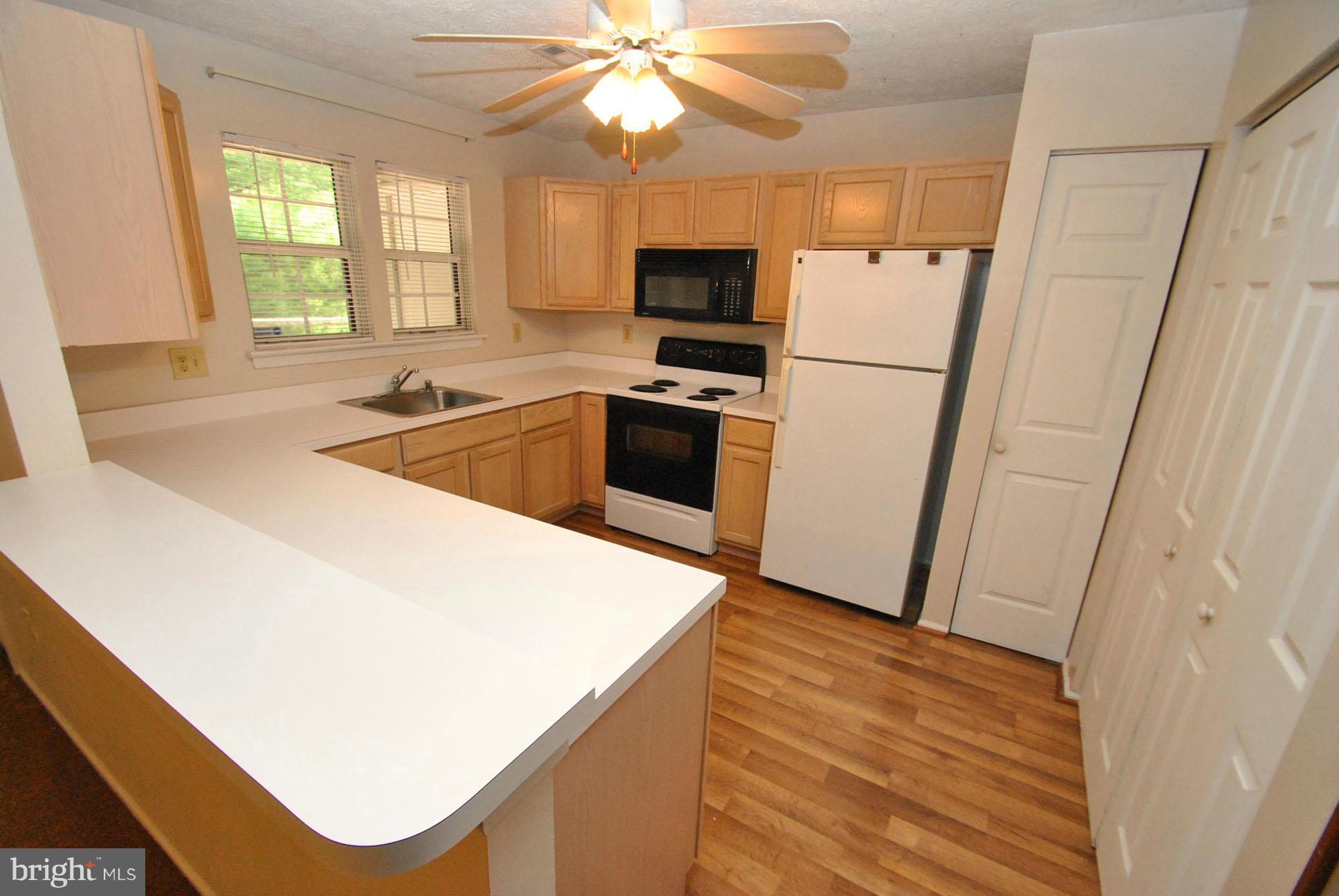 RED FOX FARMS - Residential Lease