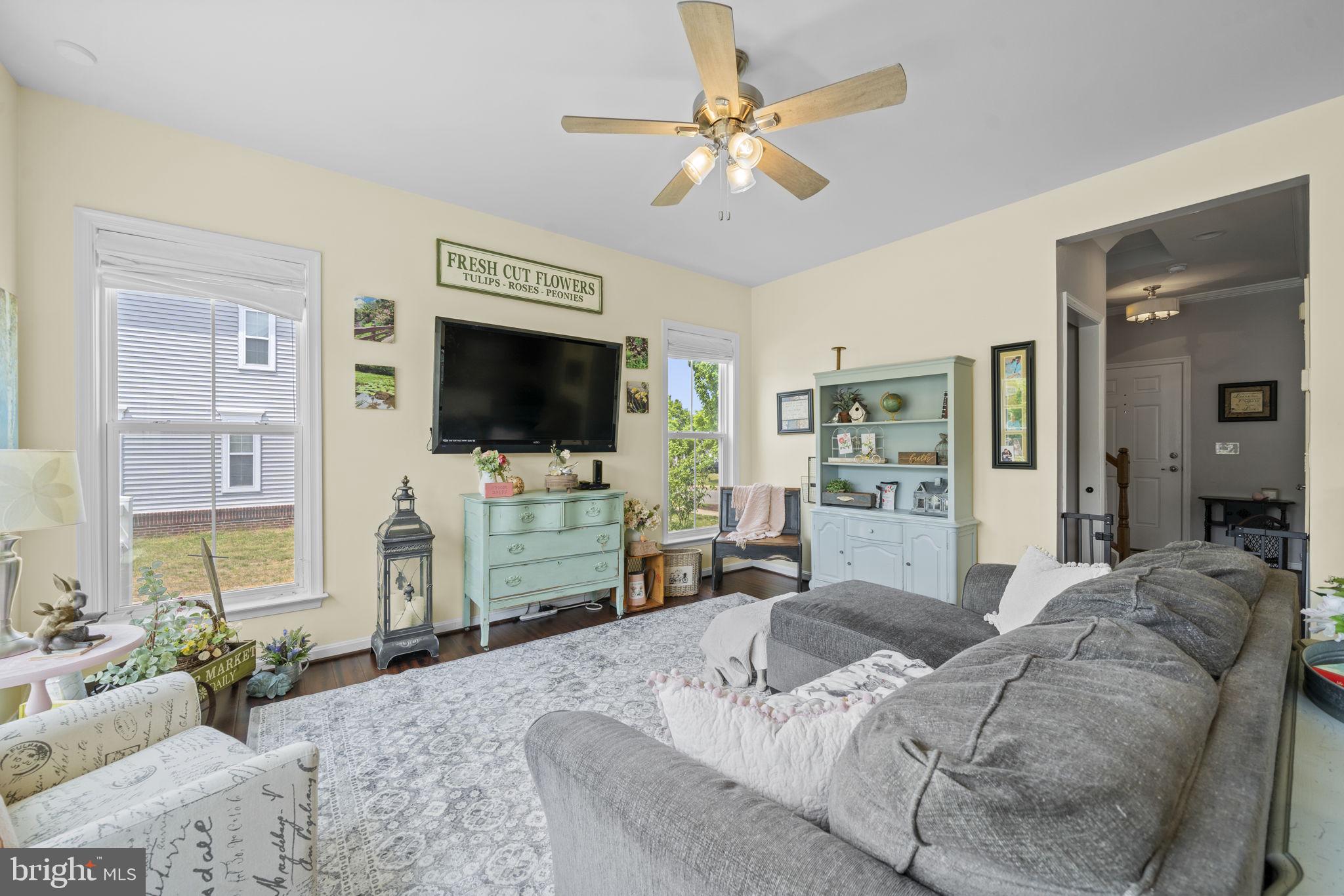 LADYSMITH VILLAGE - Residential