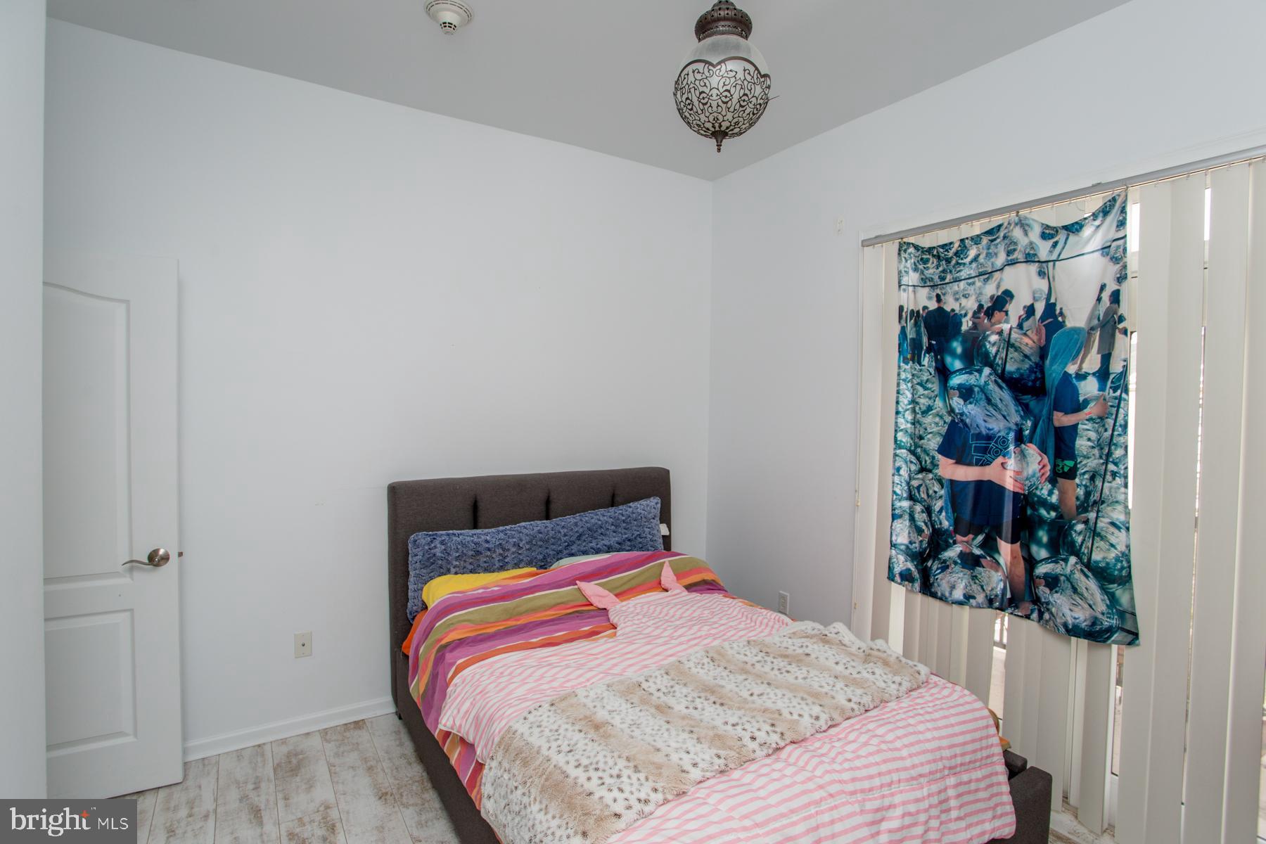 HUNTINGDON PLACE - Residential Lease