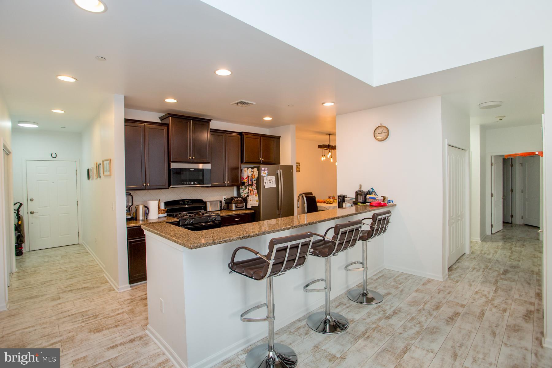 HUNTINGDON PLACE - Residential Lease