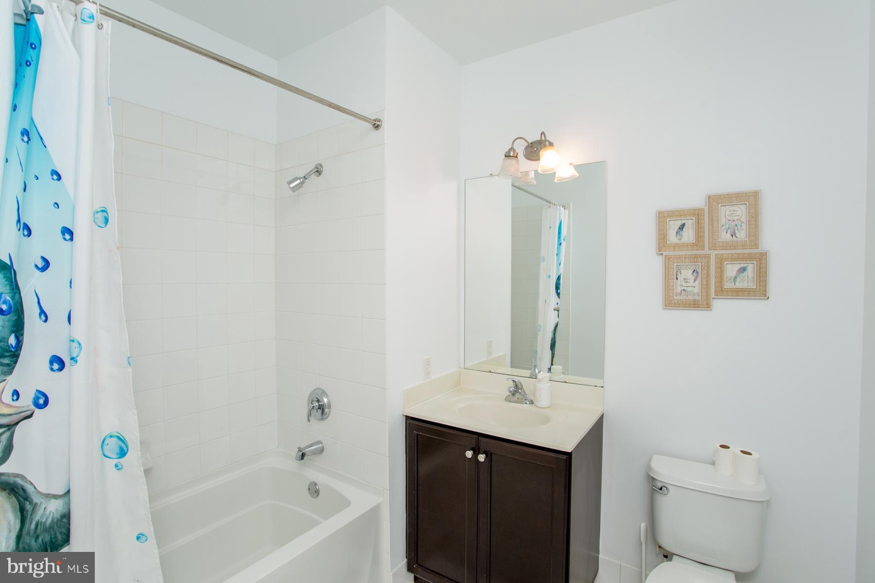 HUNTINGDON PLACE - Residential Lease