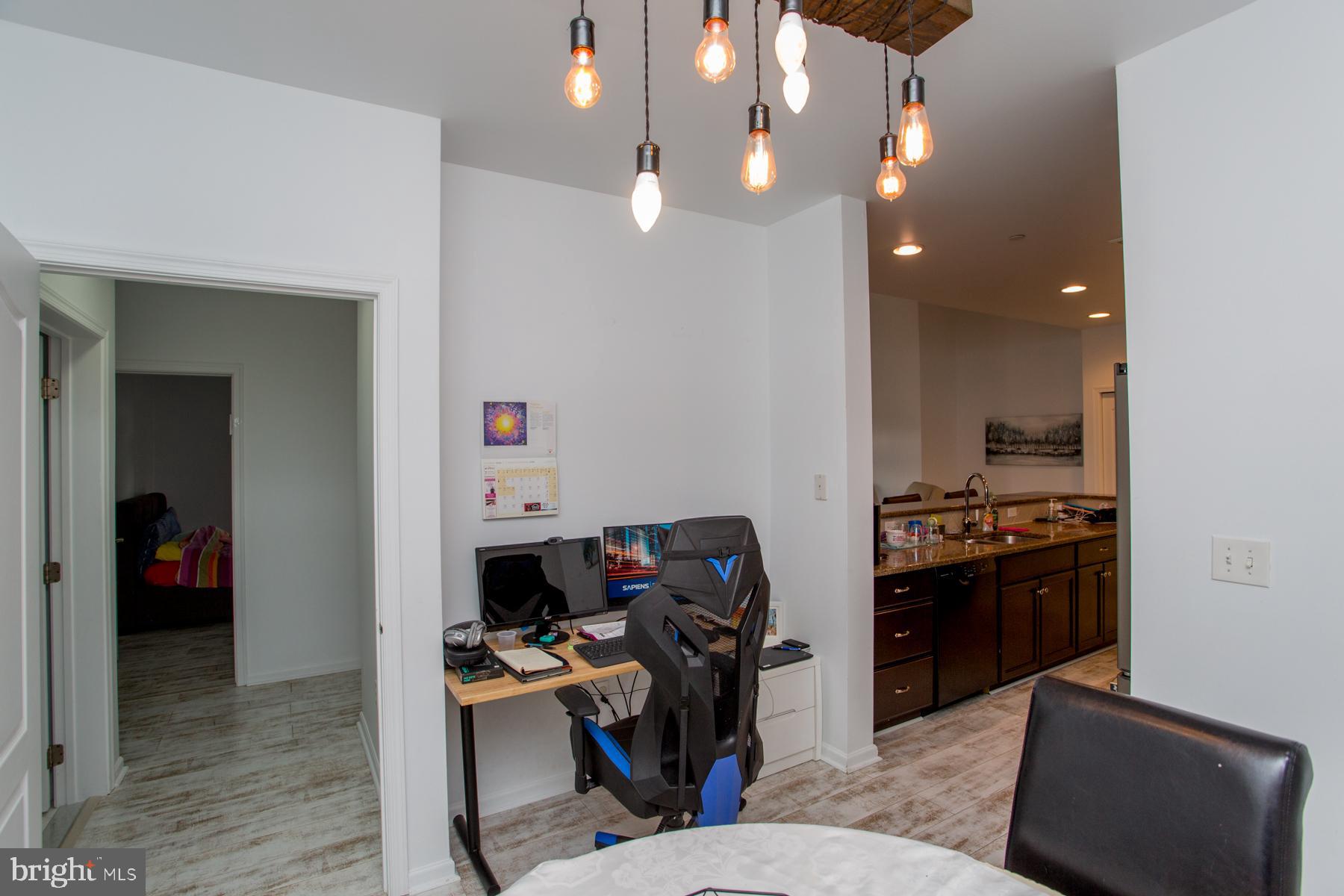 HUNTINGDON PLACE - Residential Lease