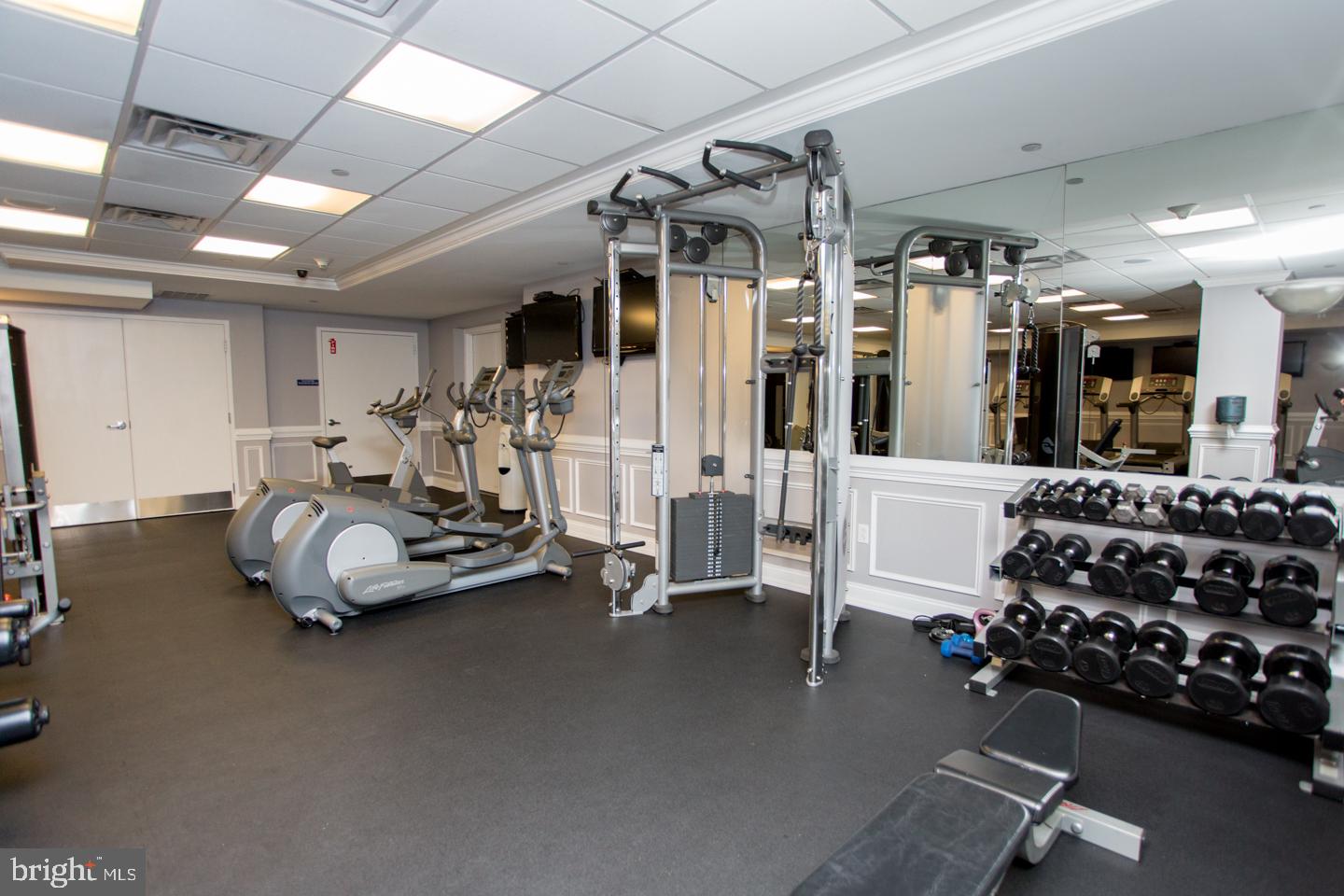 HUNTINGDON PLACE - Residential Lease