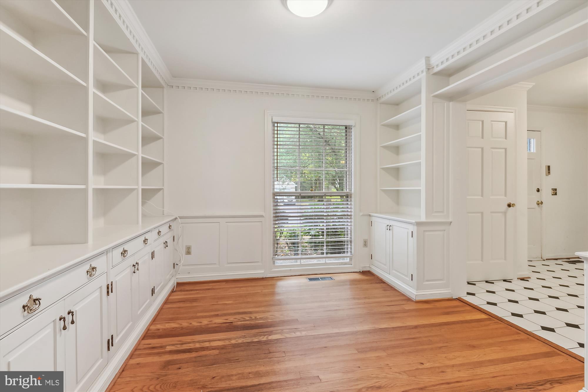 POTOMAC COMMONS - Residential