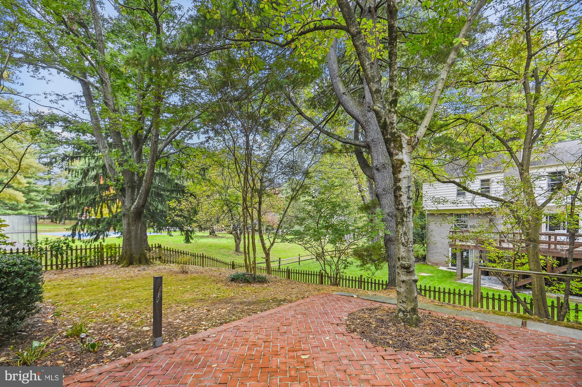 POTOMAC COMMONS - Residential