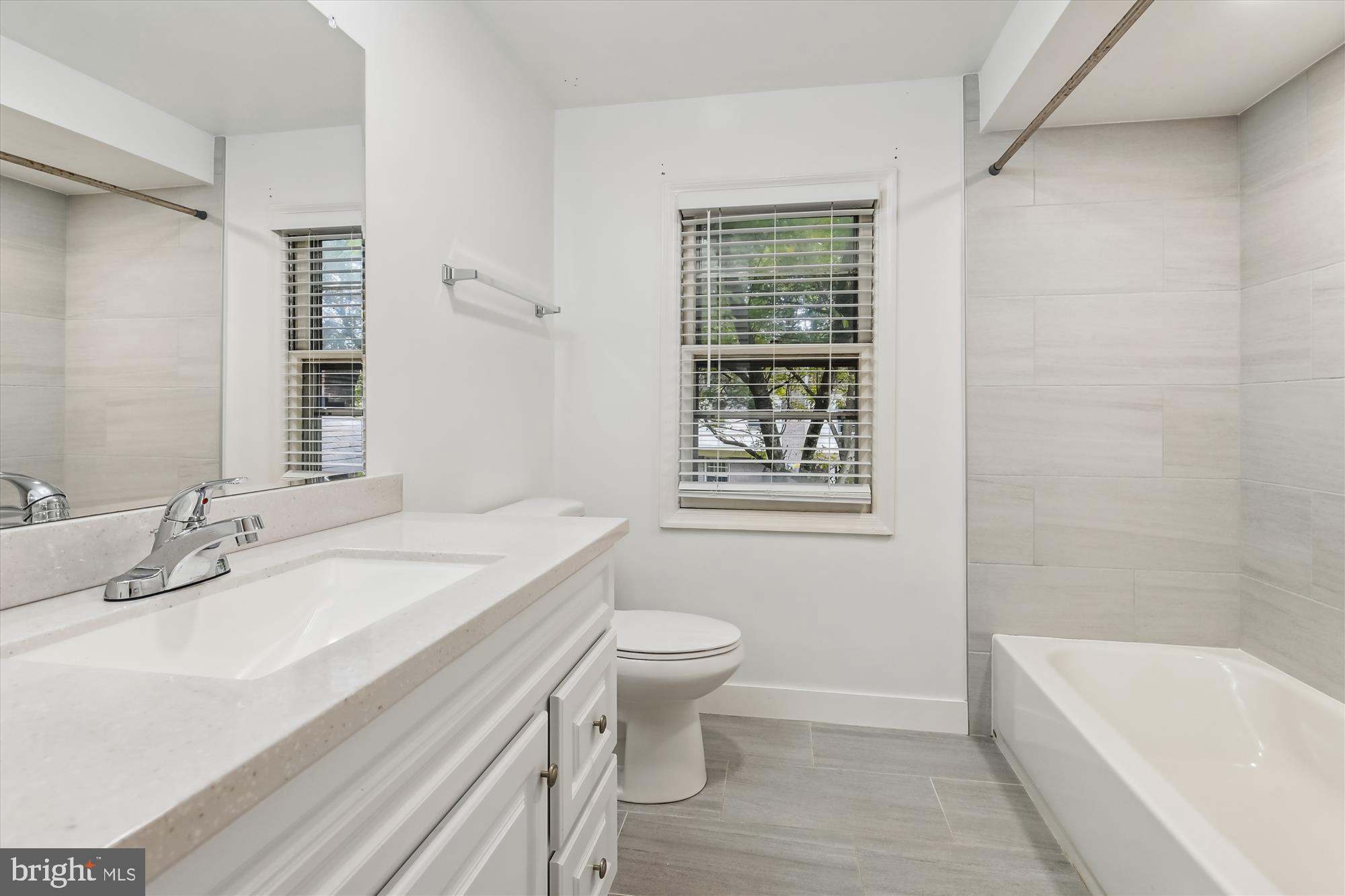 POTOMAC COMMONS - Residential