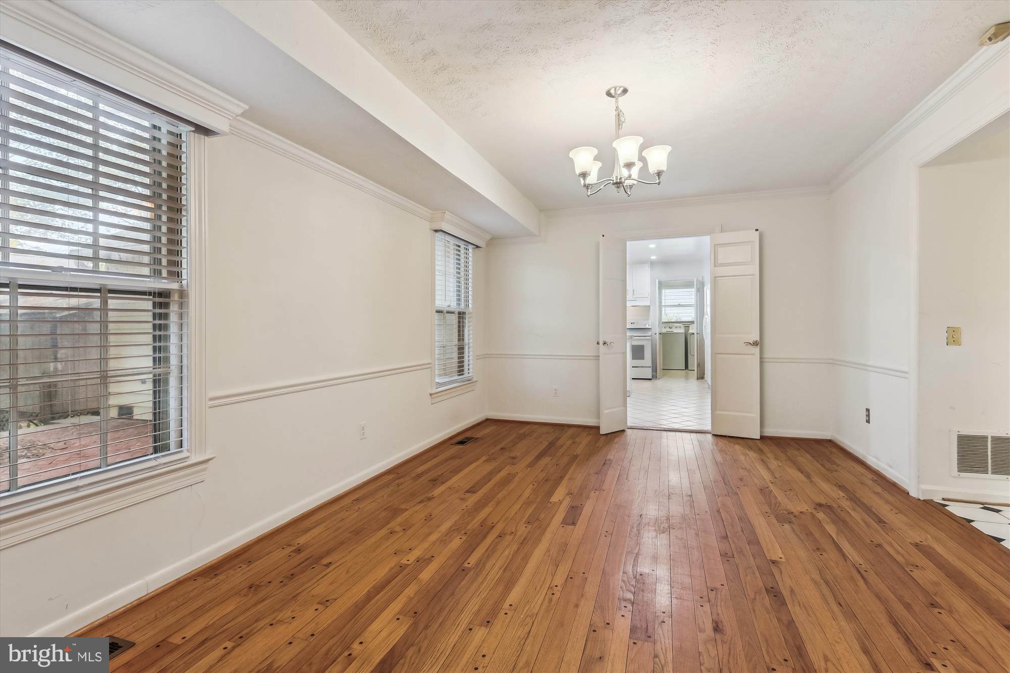 POTOMAC COMMONS - Residential