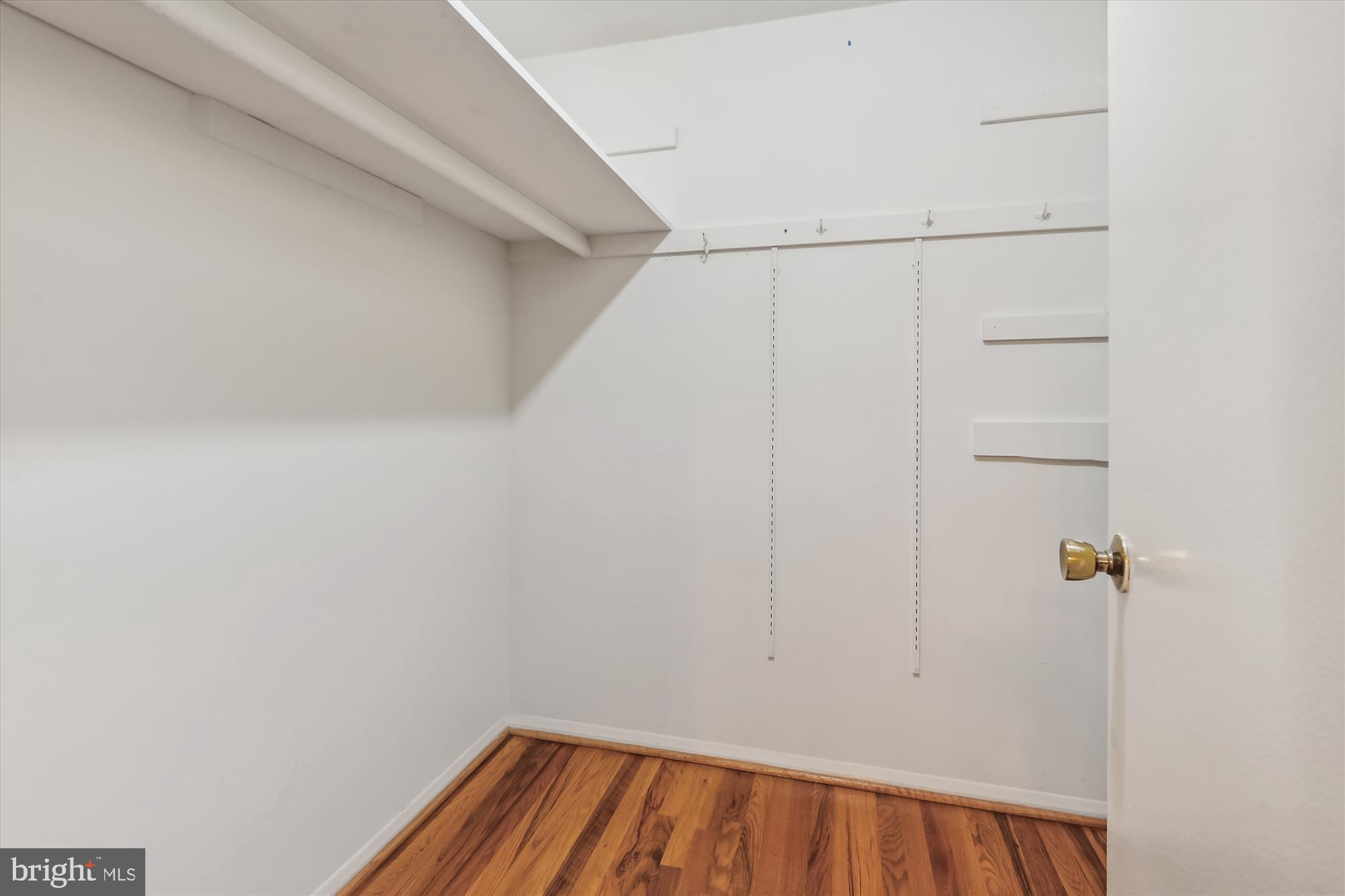 POTOMAC COMMONS - Residential