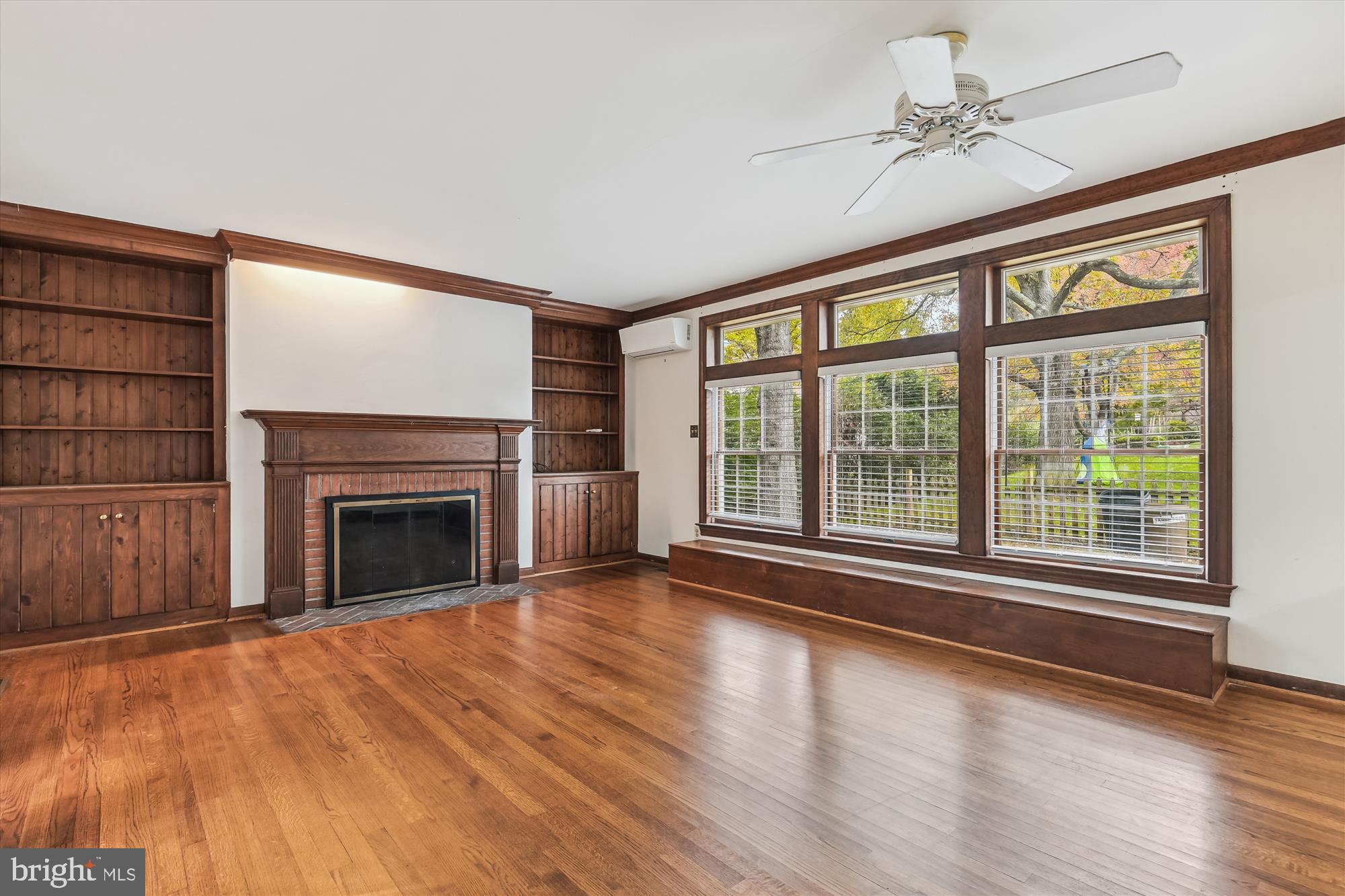 POTOMAC COMMONS - Residential