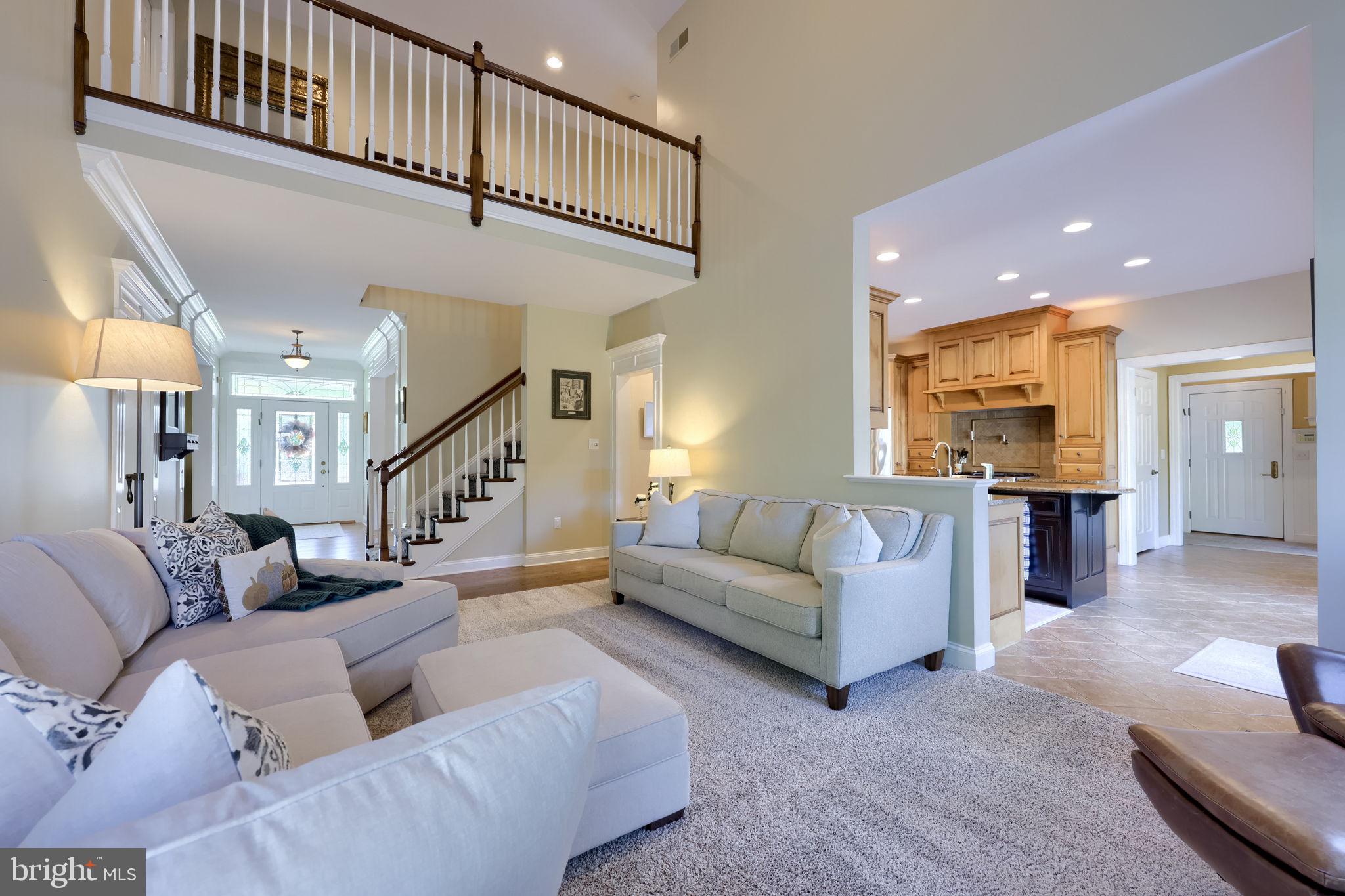 373 N FARM DRIVE