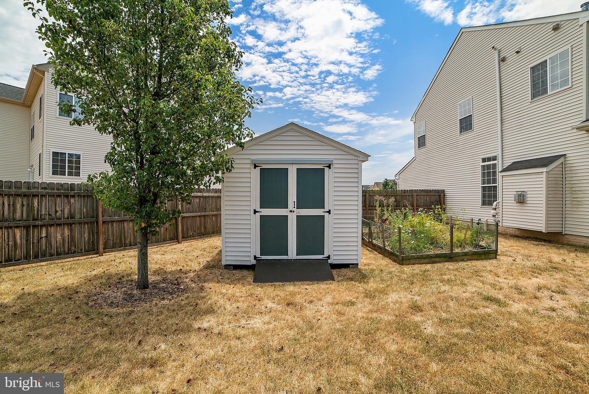 CEDAR BROOKE - Residential